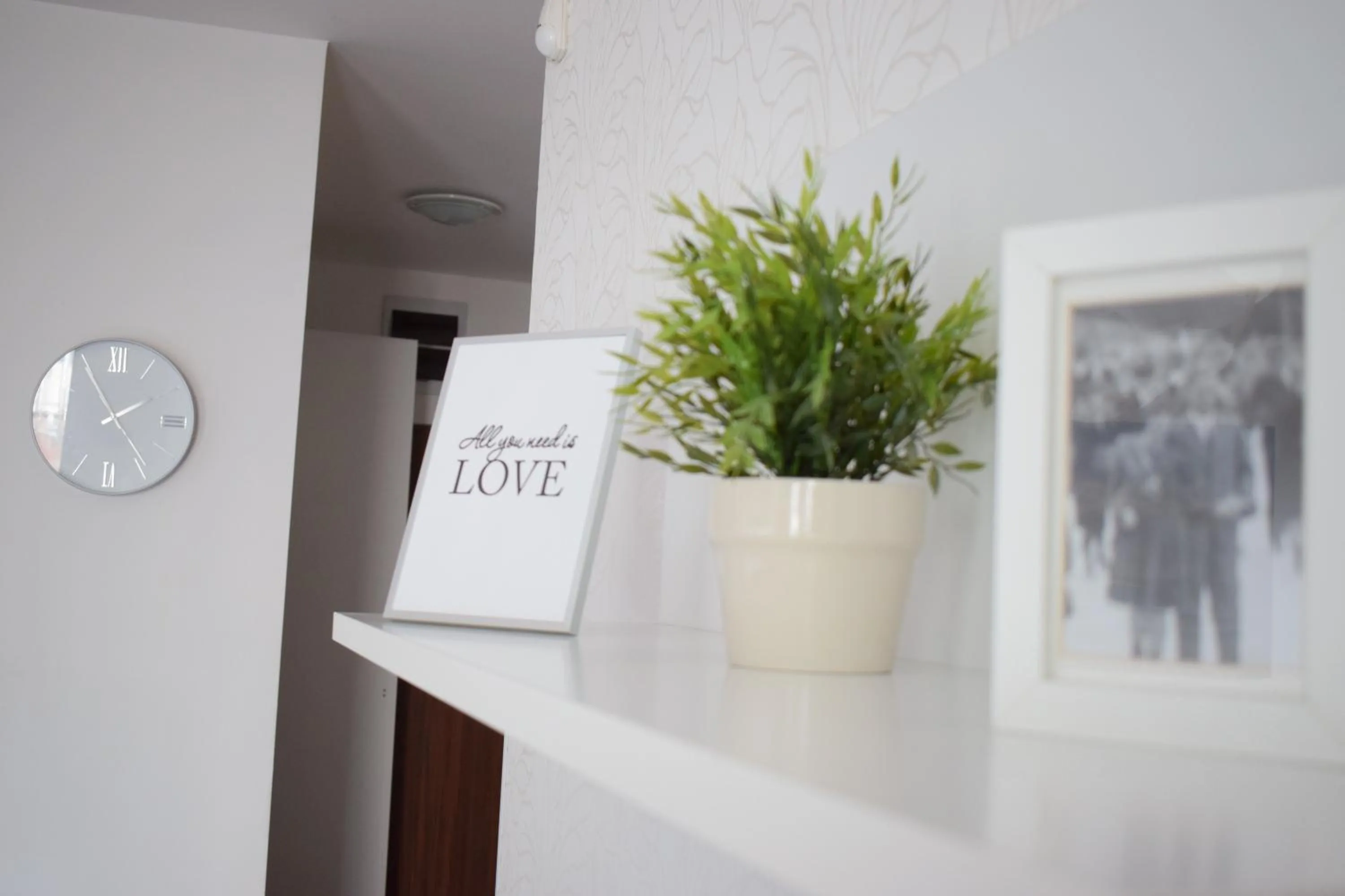 Decorative detail in Corvin Center Suites