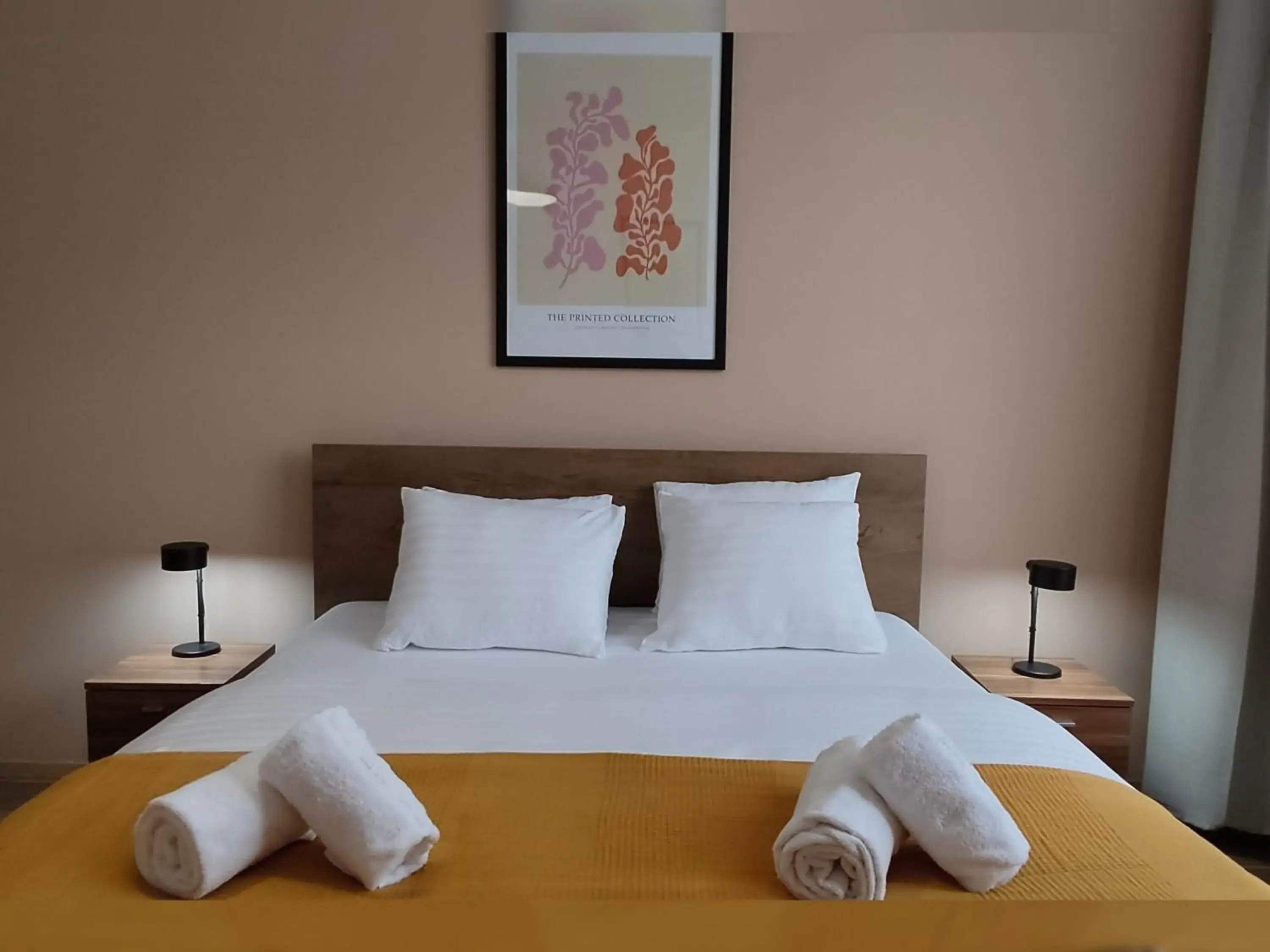 Bedroom, Bed in Corvin Center Suites Bedroom, Bed in Corvin Center Suites