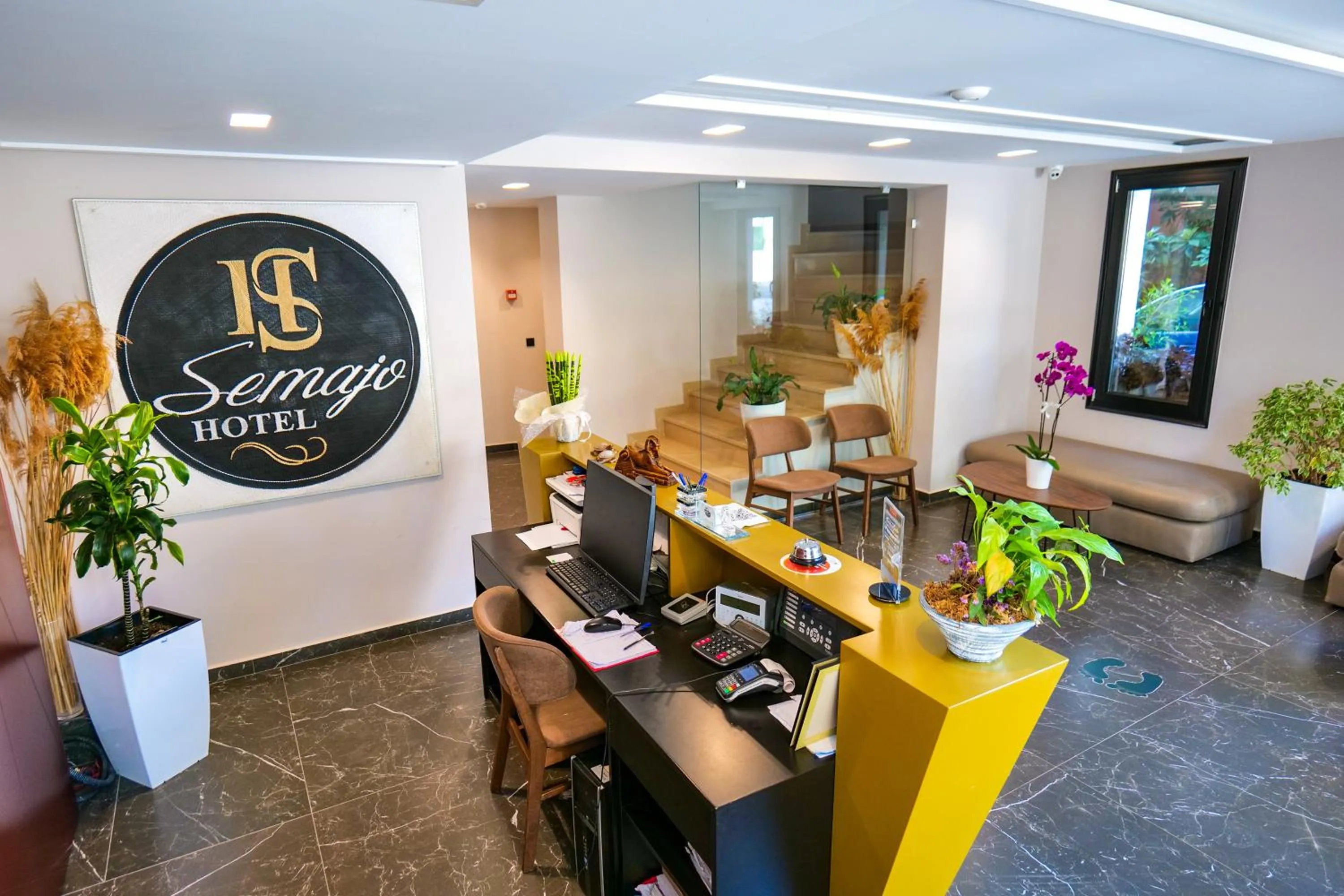 Lobby or reception in Hotel Semajo