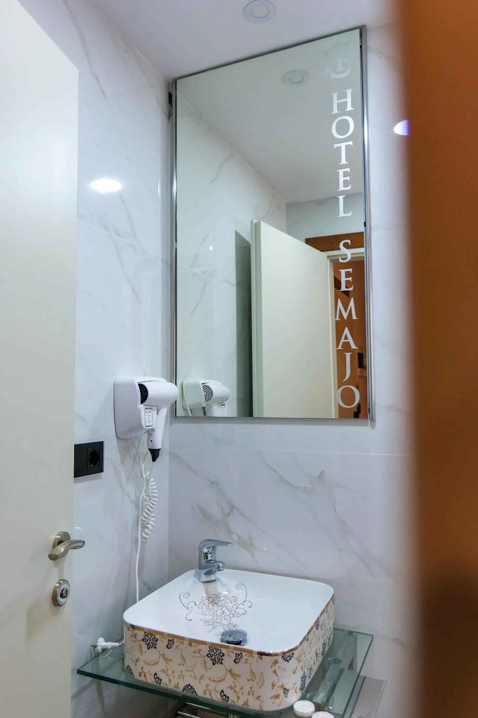 Bathroom in Hotel Semajo Bathroom in Hotel Semajo