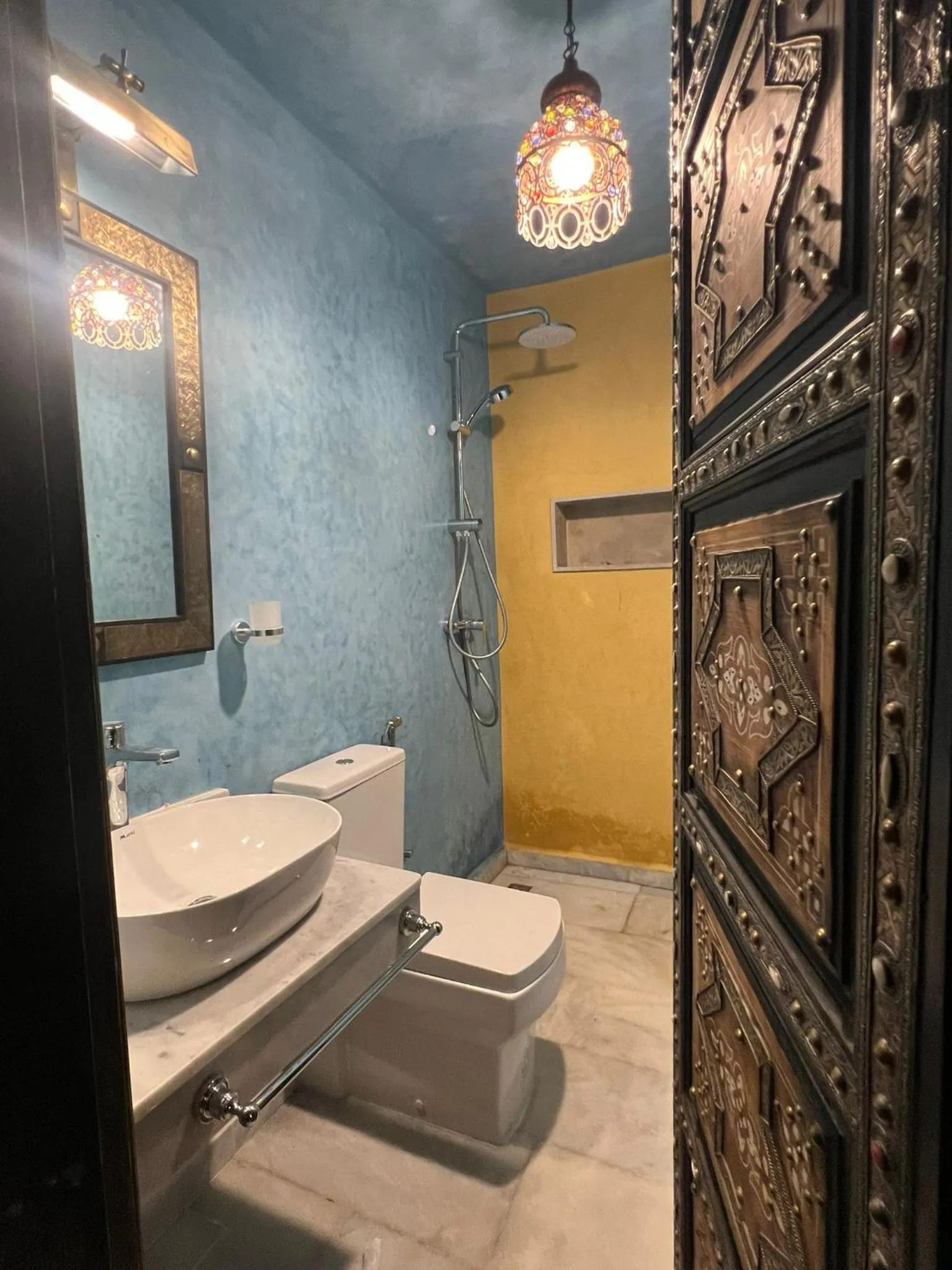 Shower in Riad Deluxe