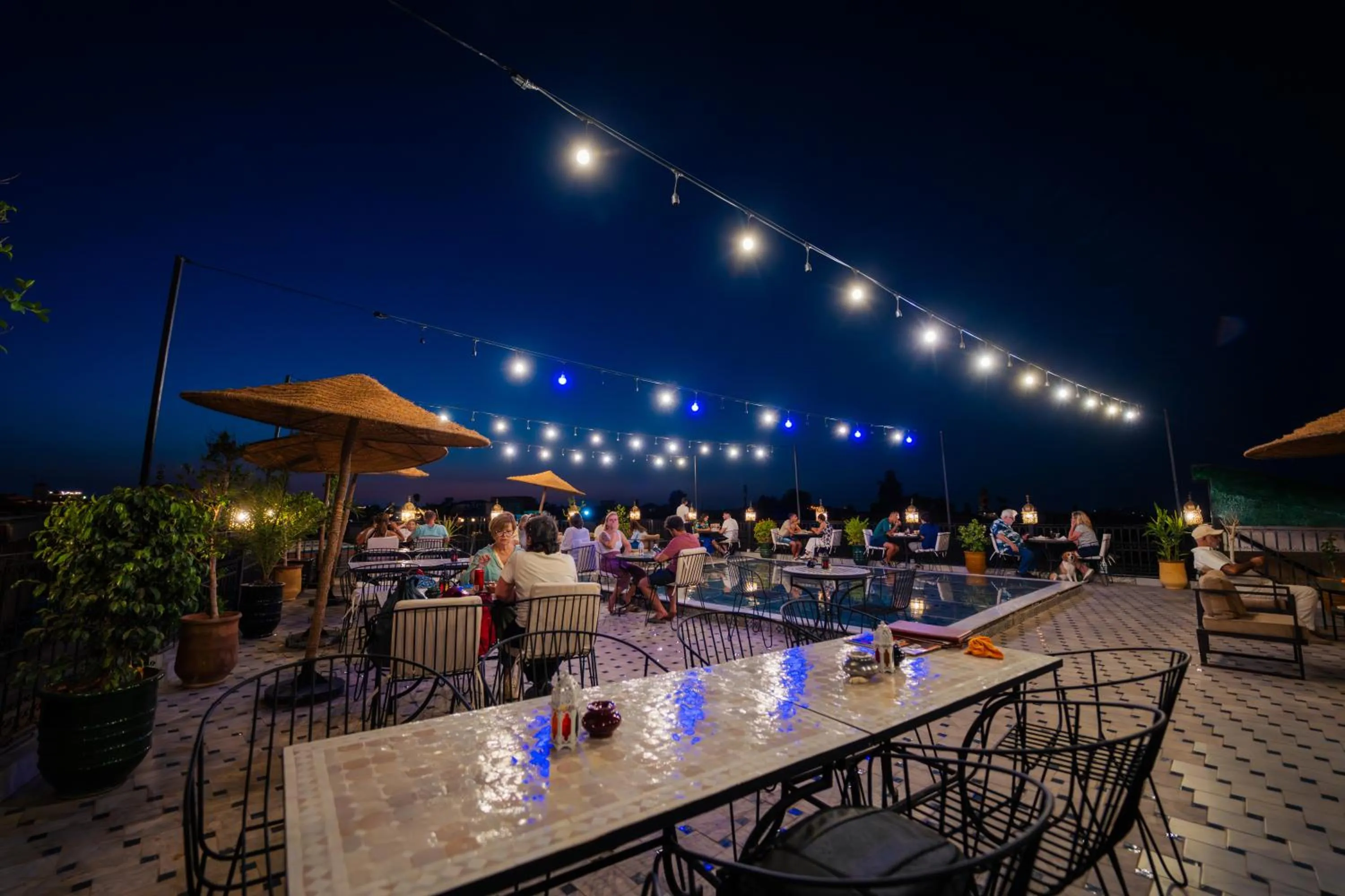 Restaurant/places to eat in Riad Deluxe