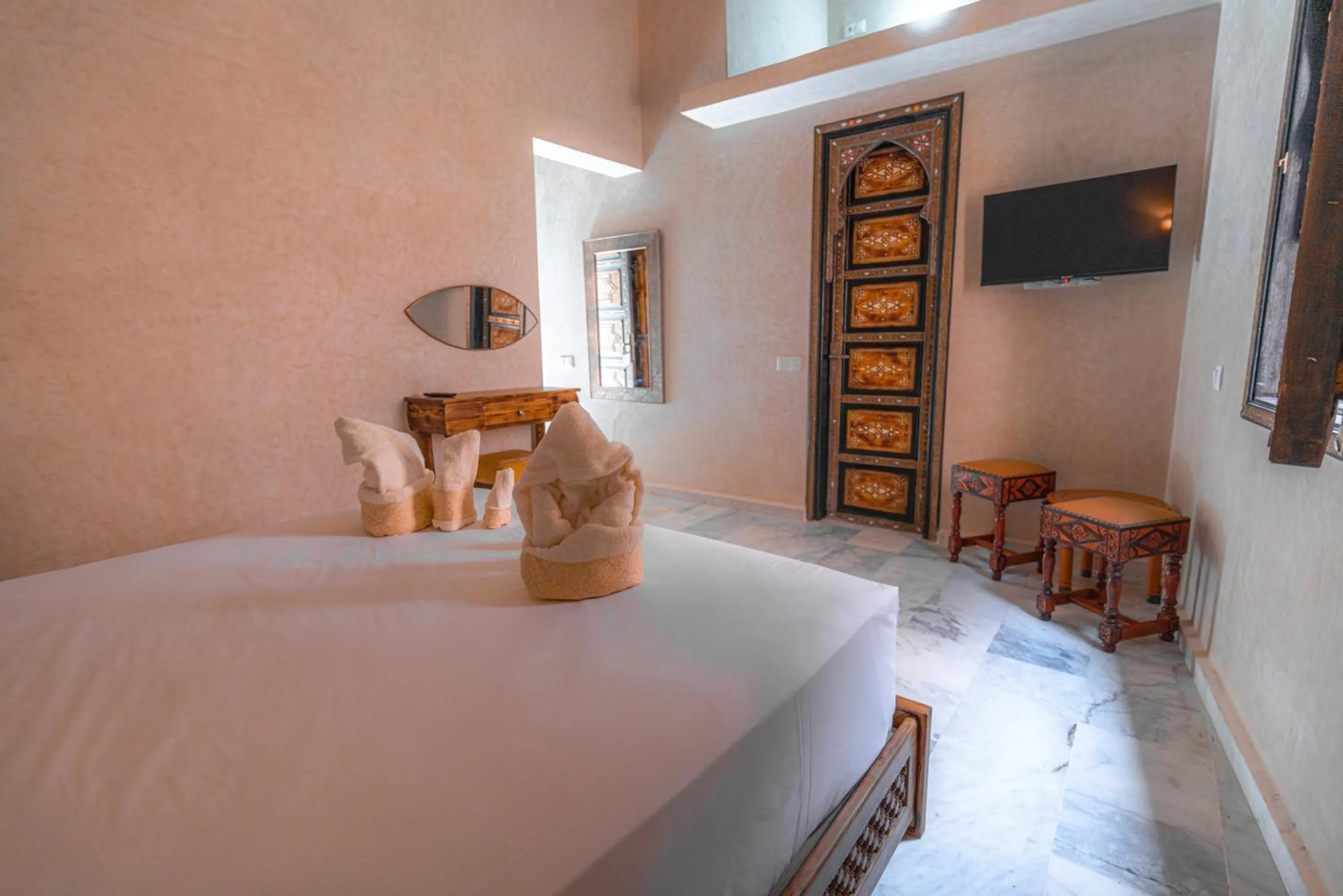 Bedroom, Bed in Riad Deluxe