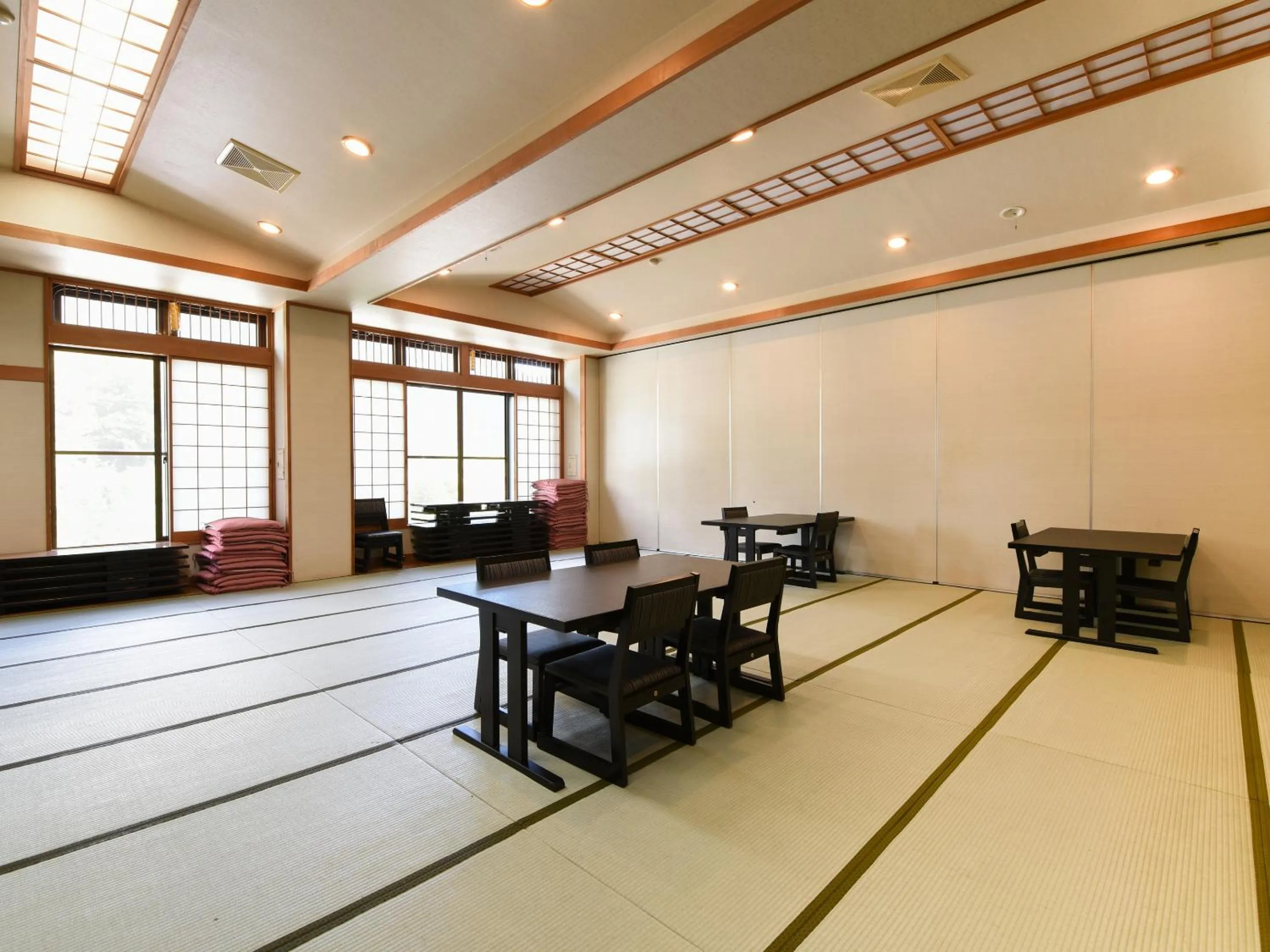 Restaurant/places to eat in Iwazonokan