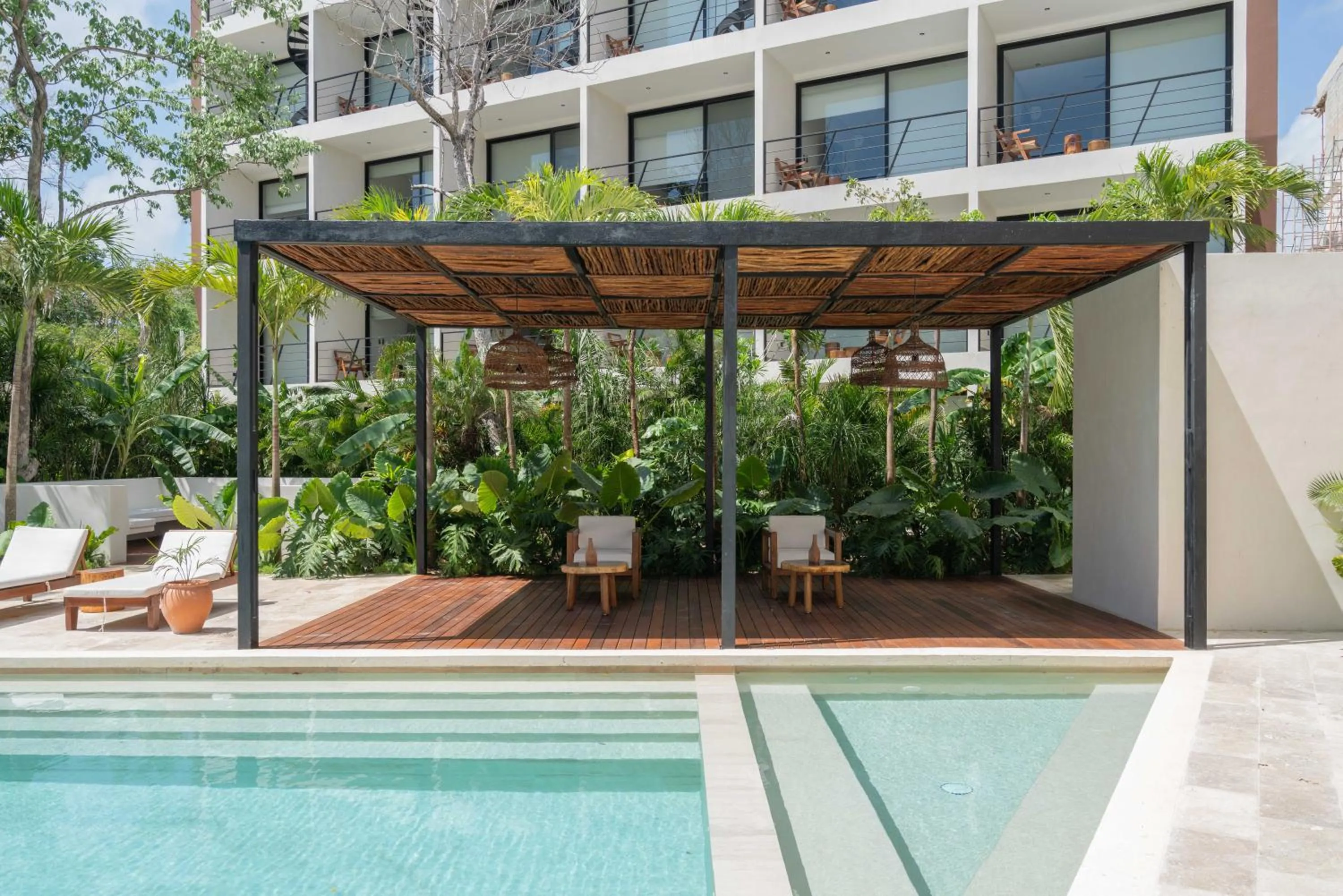 Swimming pool in Chaac