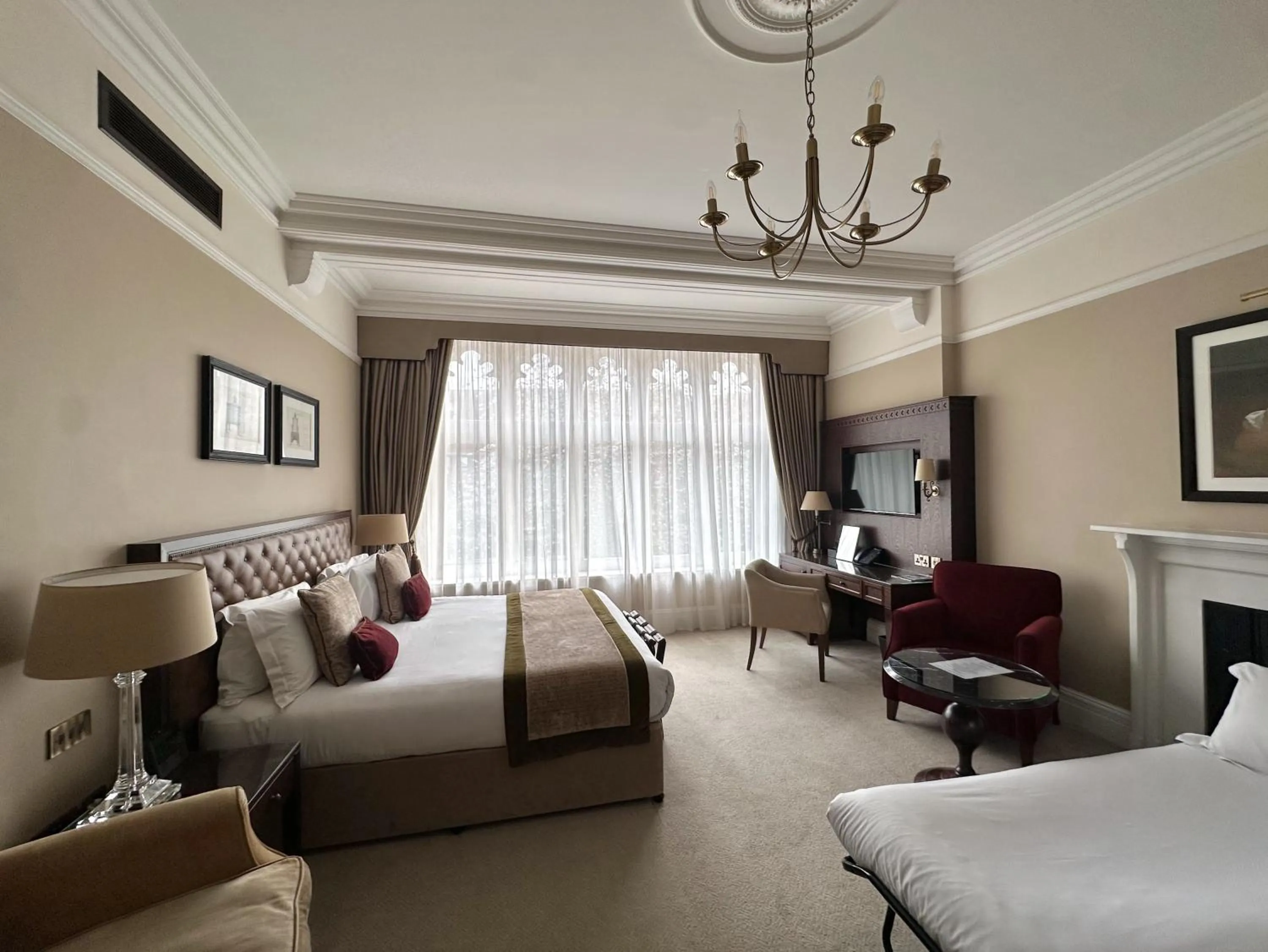 Bed in St Paul's Hotel