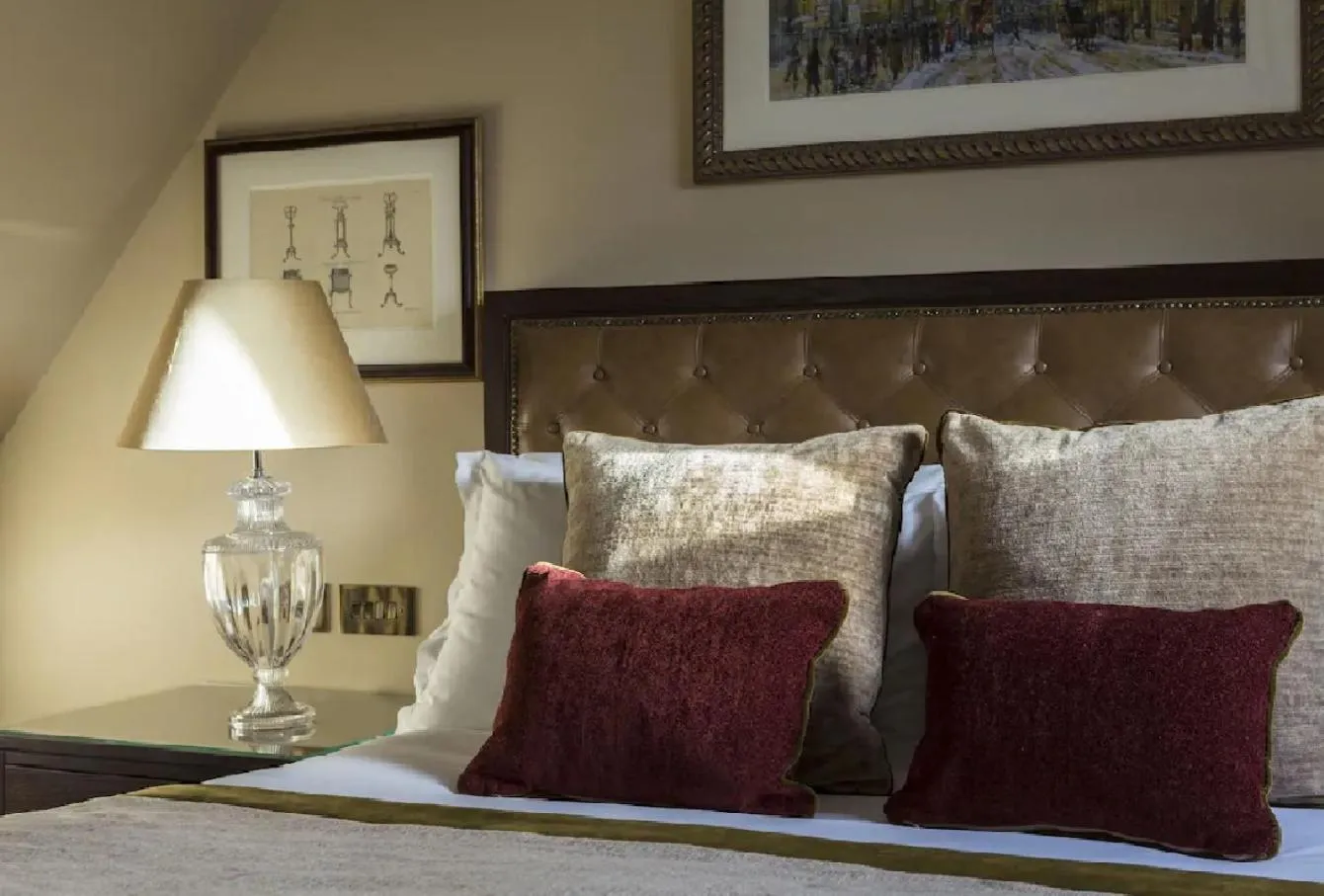 Bed in St Paul's Hotel