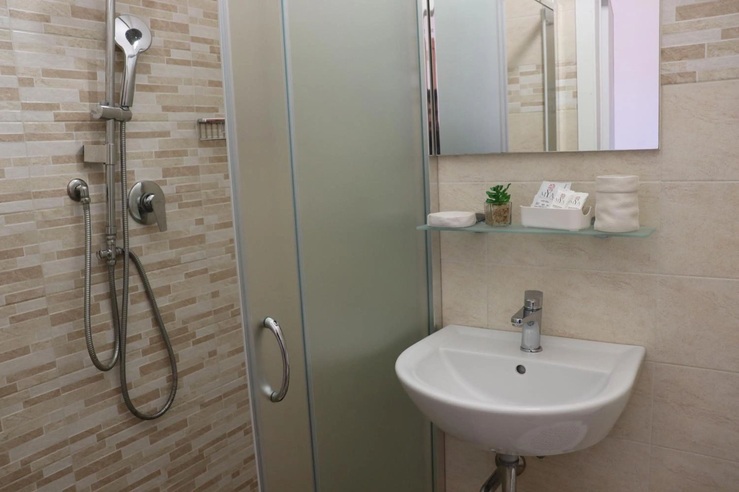 Bathroom in Hotel Barca D'Oro