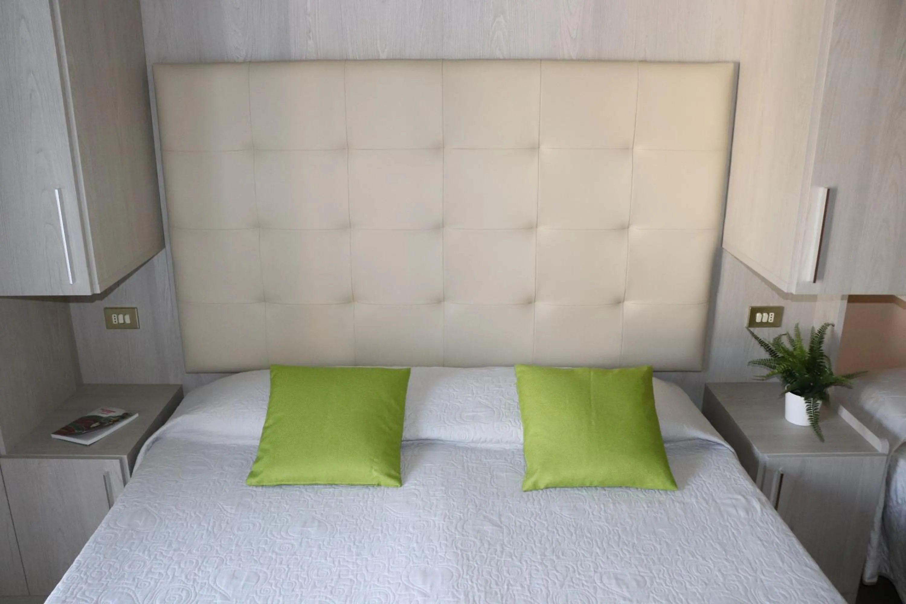 Bedroom, Bed in Hotel Barca D'Oro