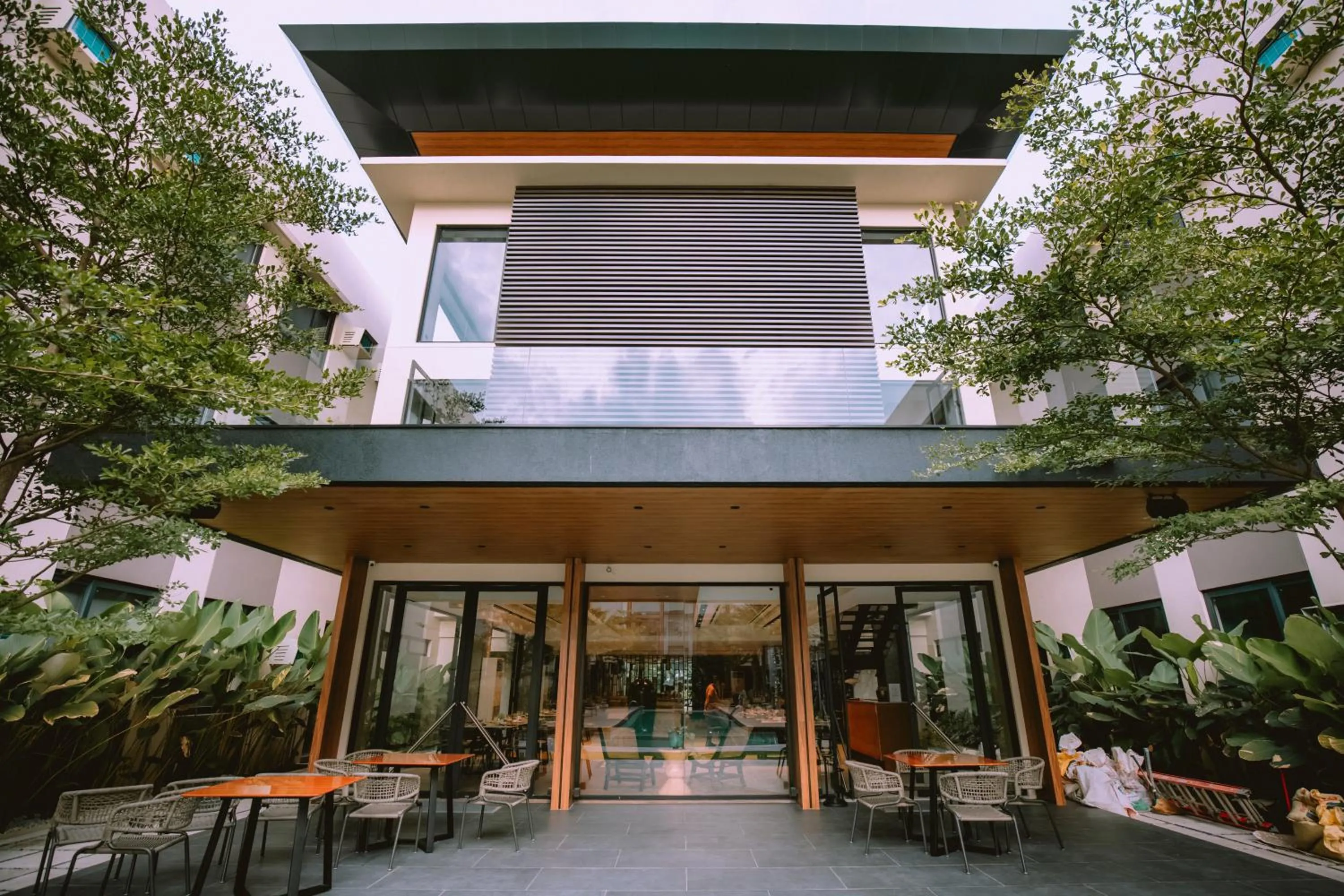 Restaurant/places to eat in The Maximilian Hotel