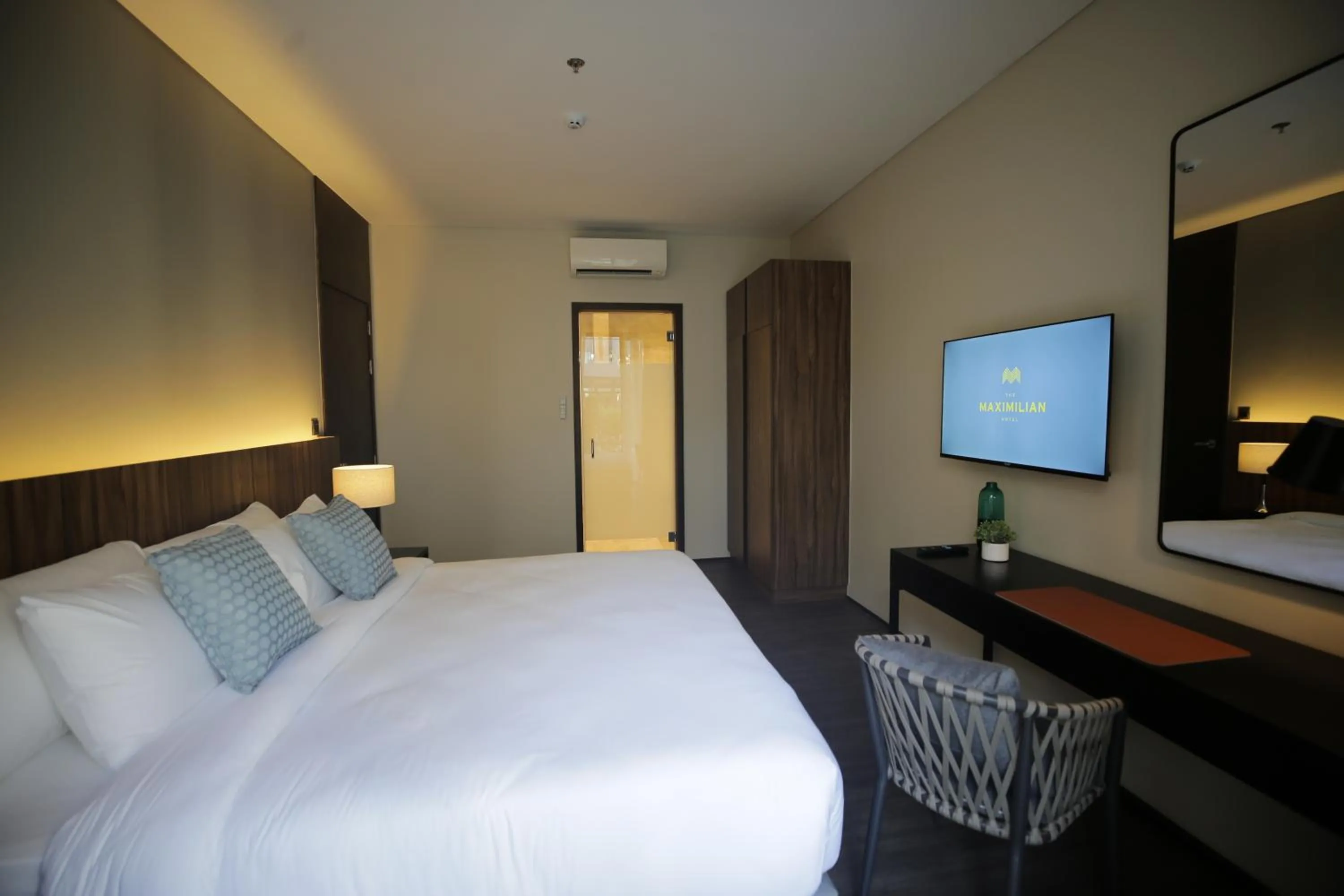 Bed in The Maximilian Hotel