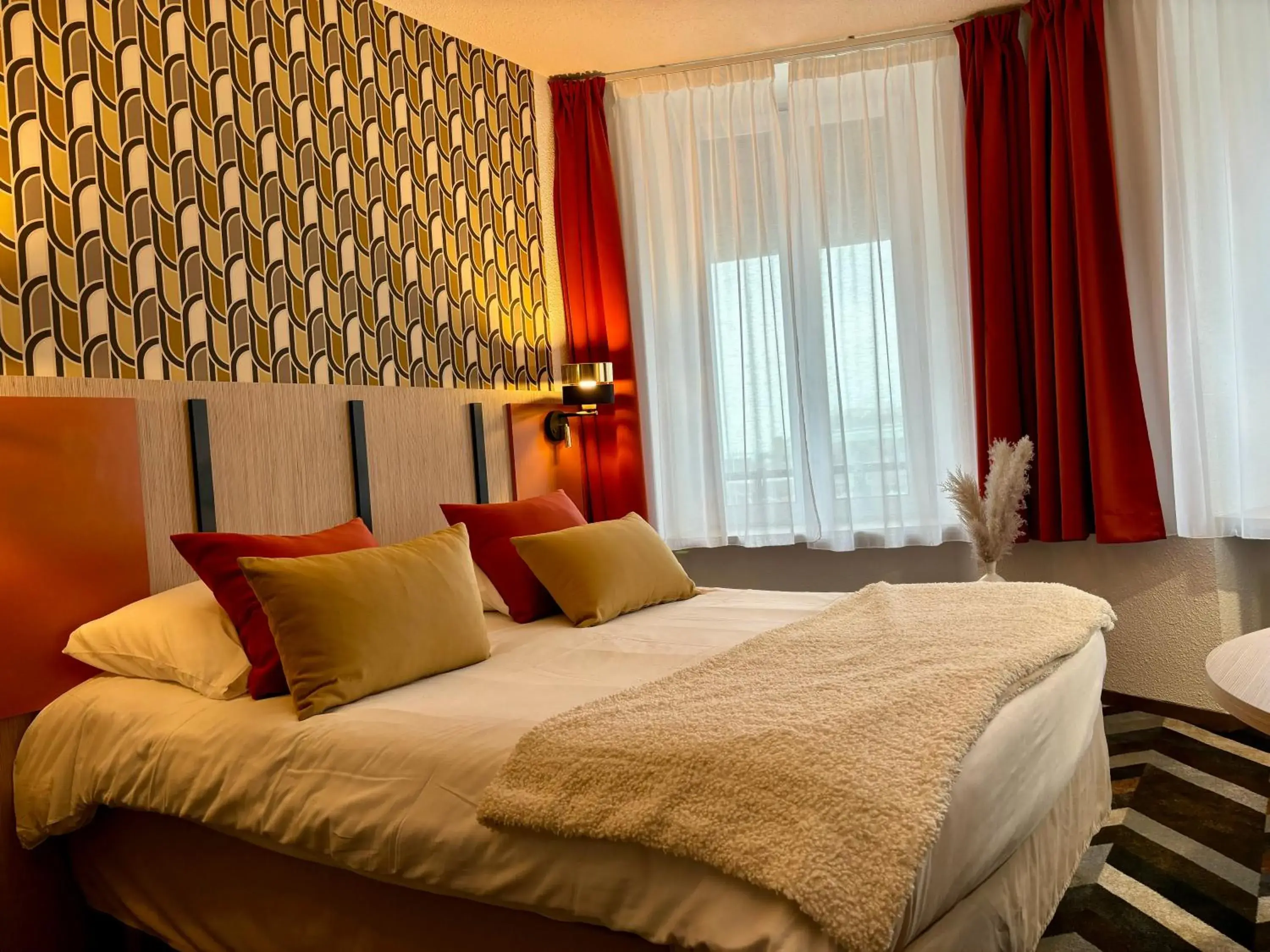 Double Room with Marina View in Ambassadeur Hotel - Cherbourg Port de Plaisance Double Room with Marina View in Ambassadeur Hotel - Cherbourg Port de Plaisance