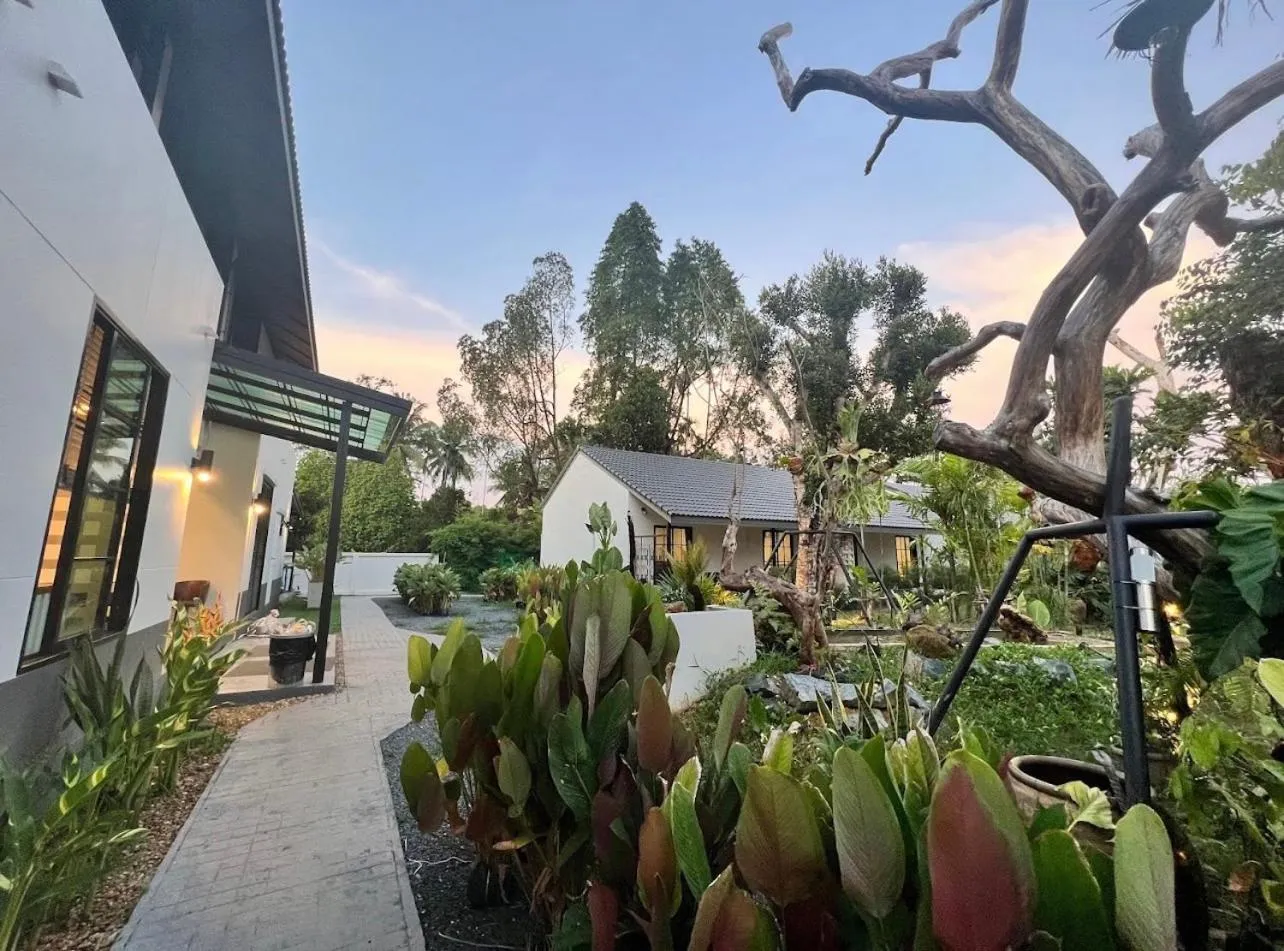 Property building in Trat Tara Boutique Hotel