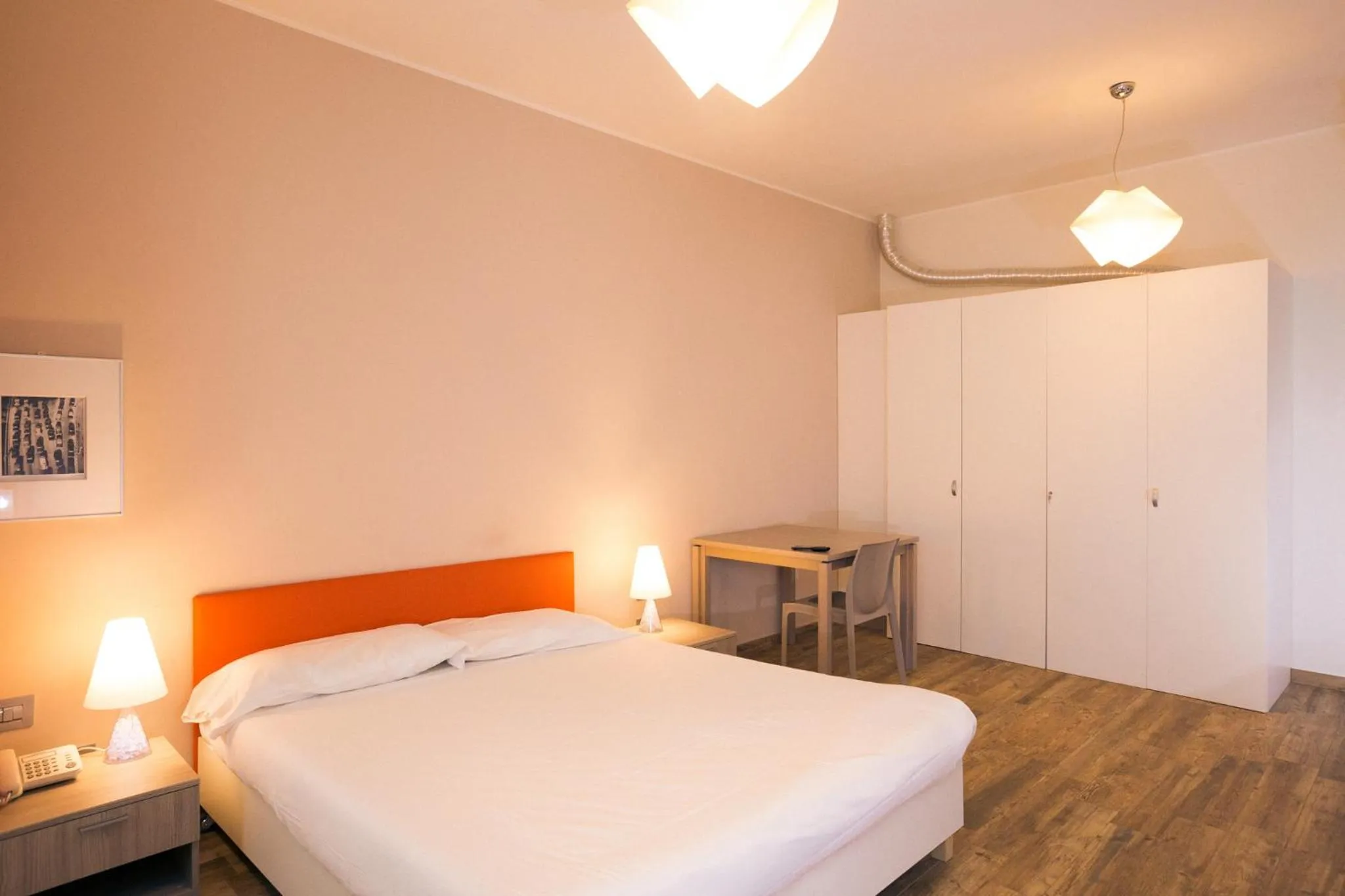 Photo of the whole room, Bed in Amalia Bakery Home