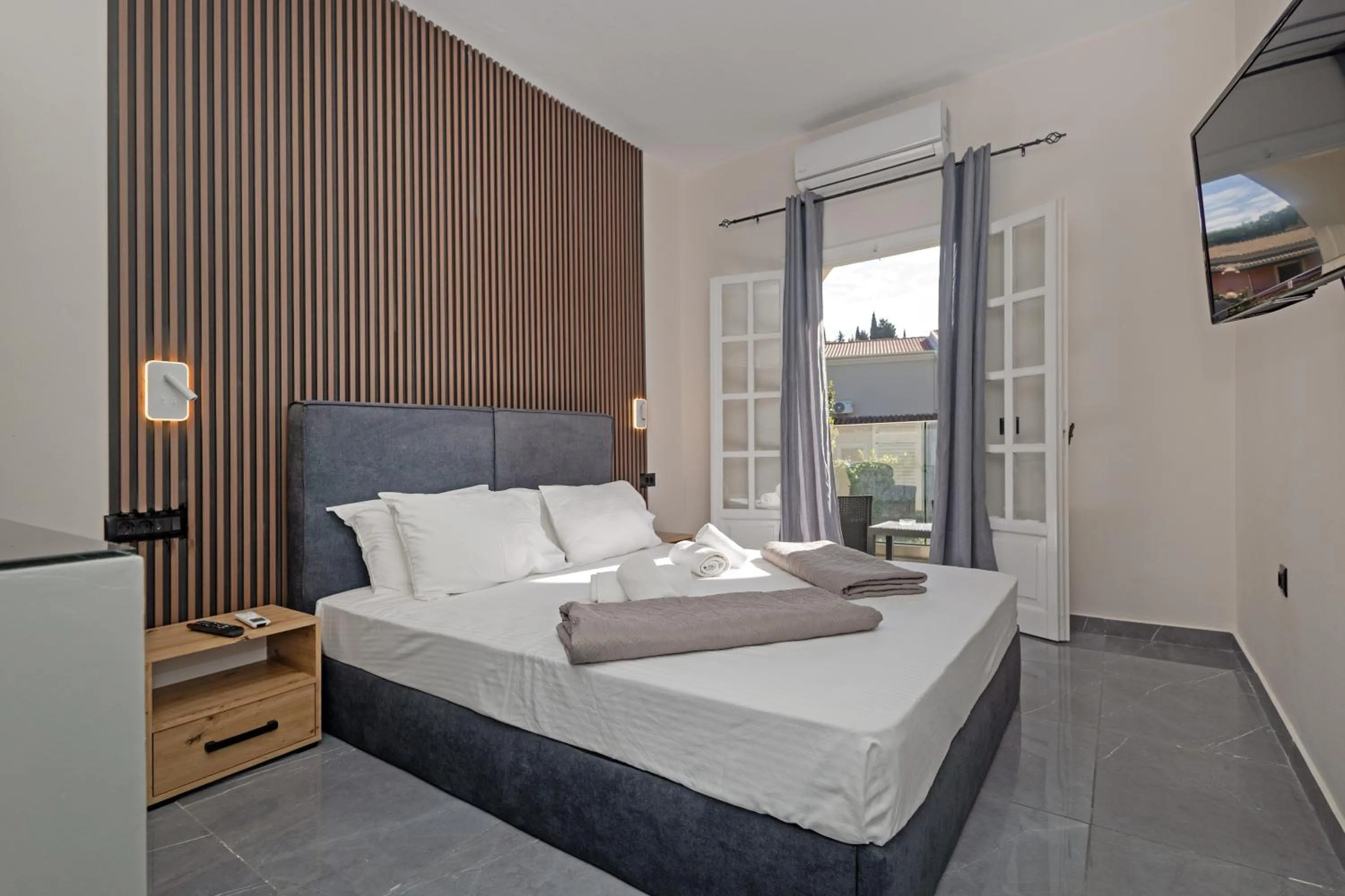 Pelithea Family Aparthotel
