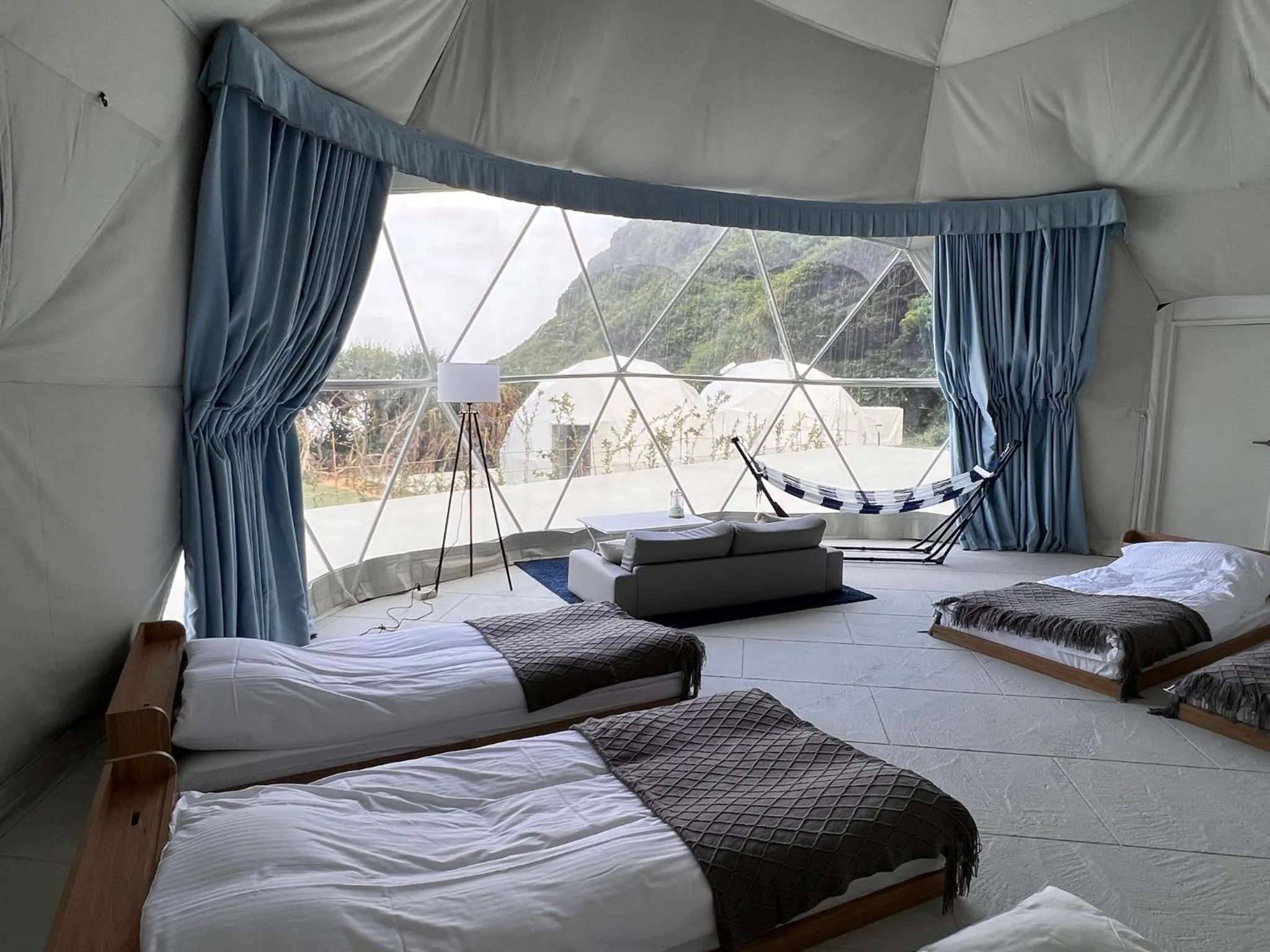 Photo of the whole room in glampark resort Akuna beach