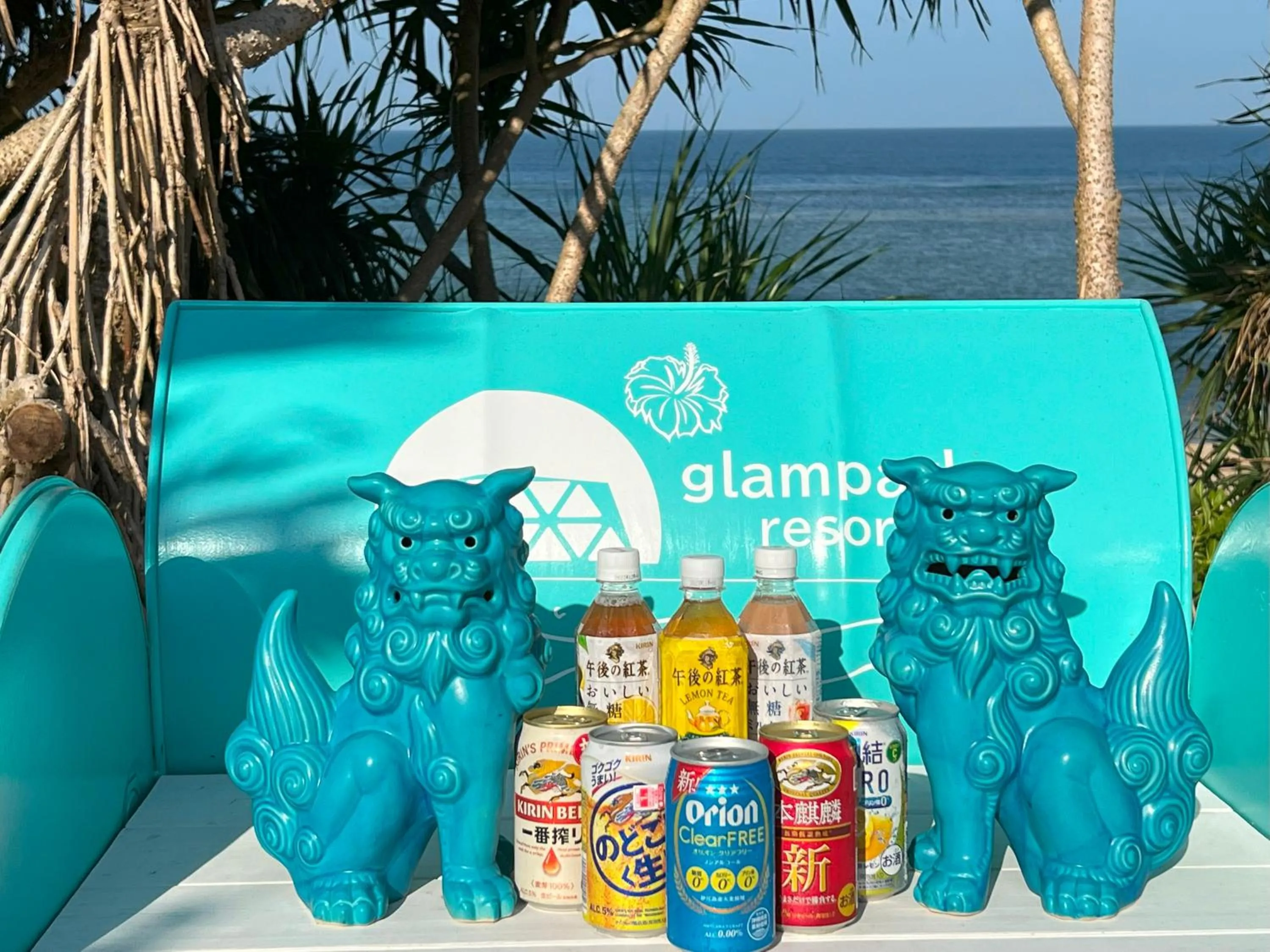 Drinks in glampark resort Akuna beach