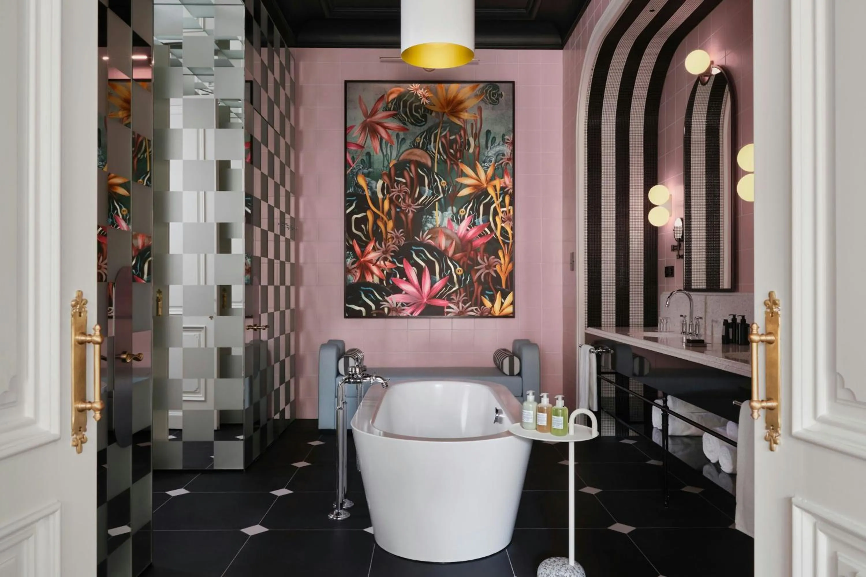 Photo of the whole room in W Budapest