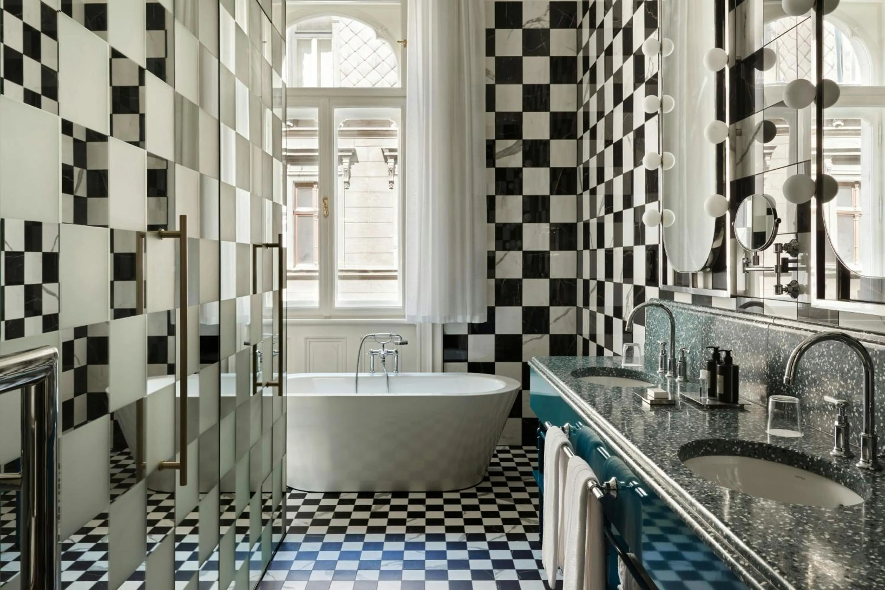 Photo of the whole room in W Budapest