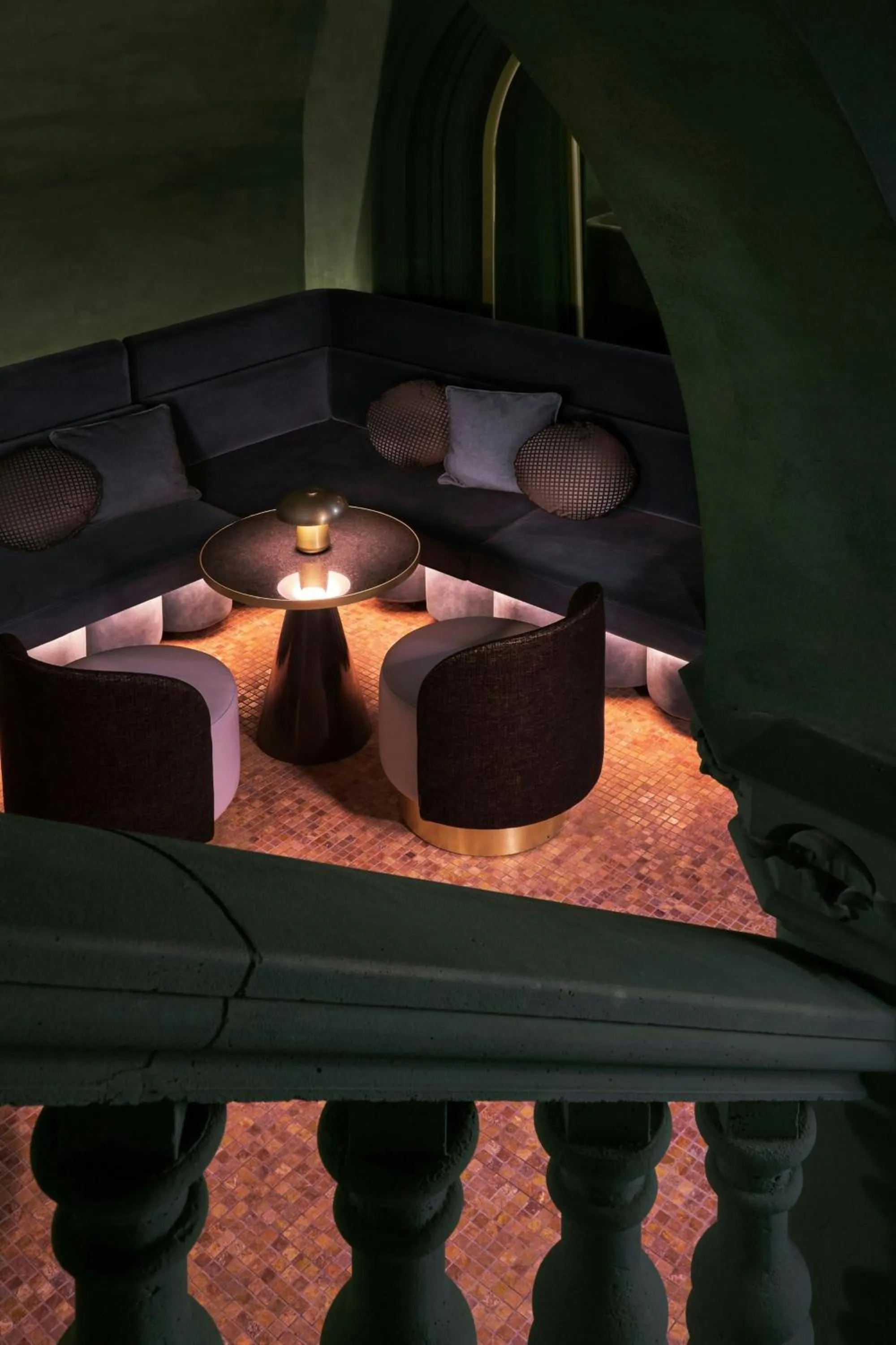 Restaurant/places to eat in W Budapest