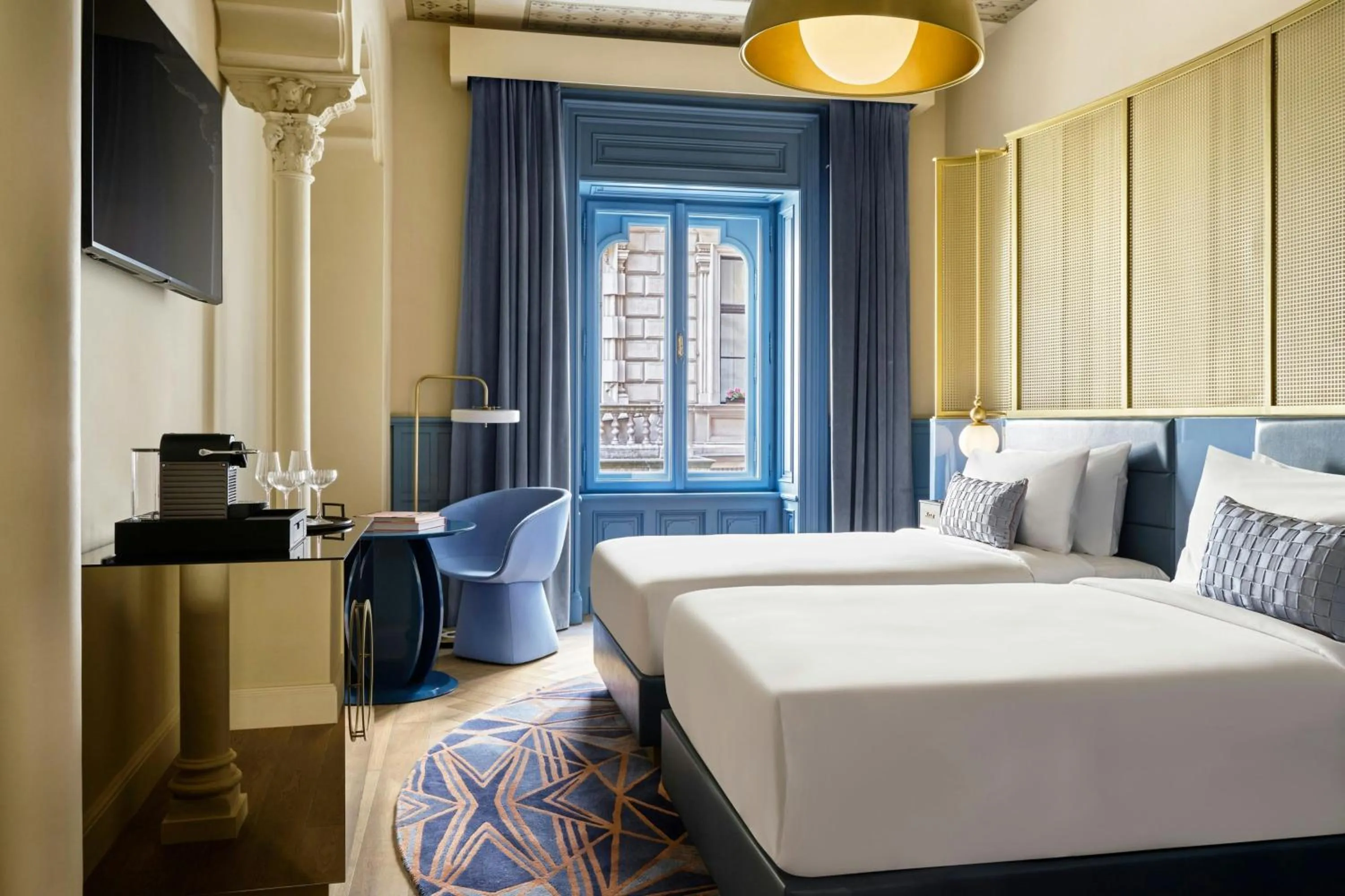 Photo of the whole room, Bed in W Budapest