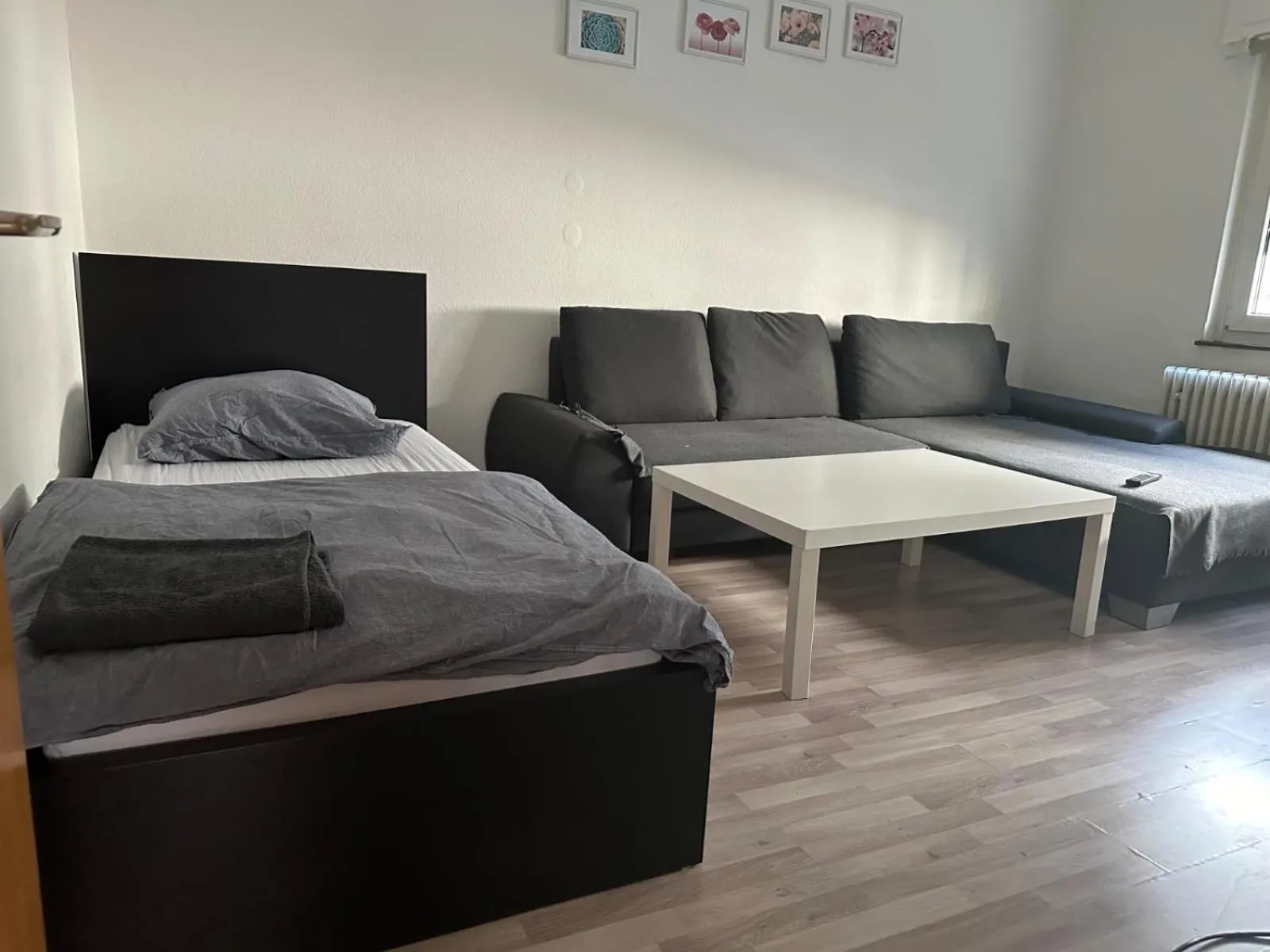 Bed in Frankfurt Airport & Fair Apartment