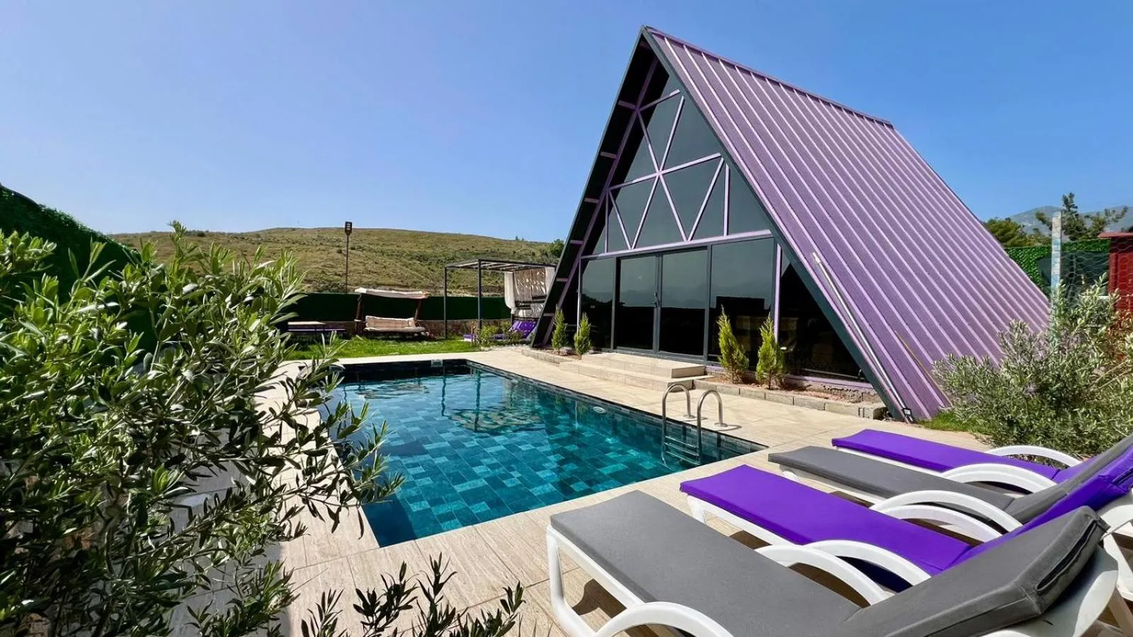 villa hidden paradise garden