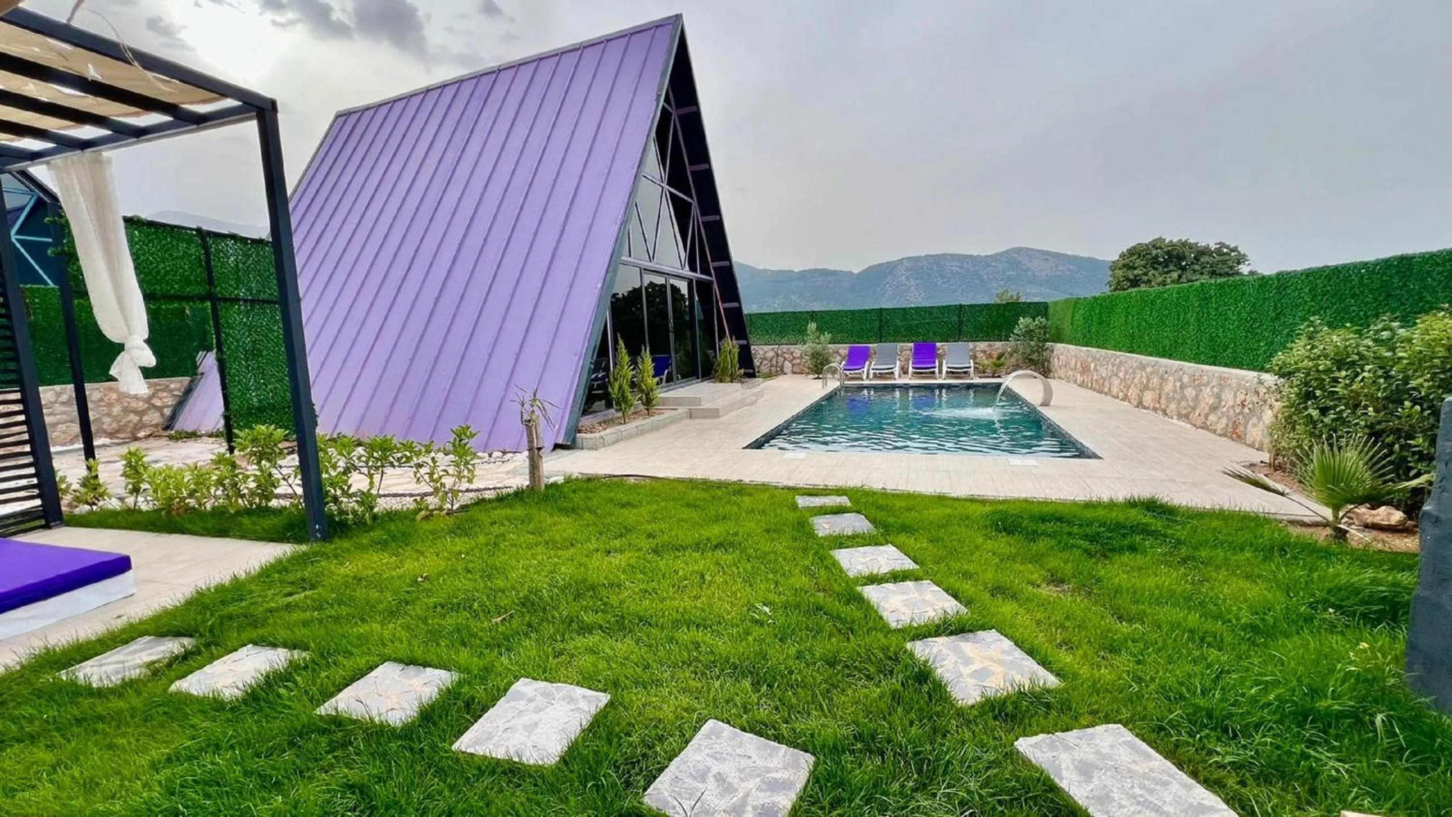 villa hidden paradise garden