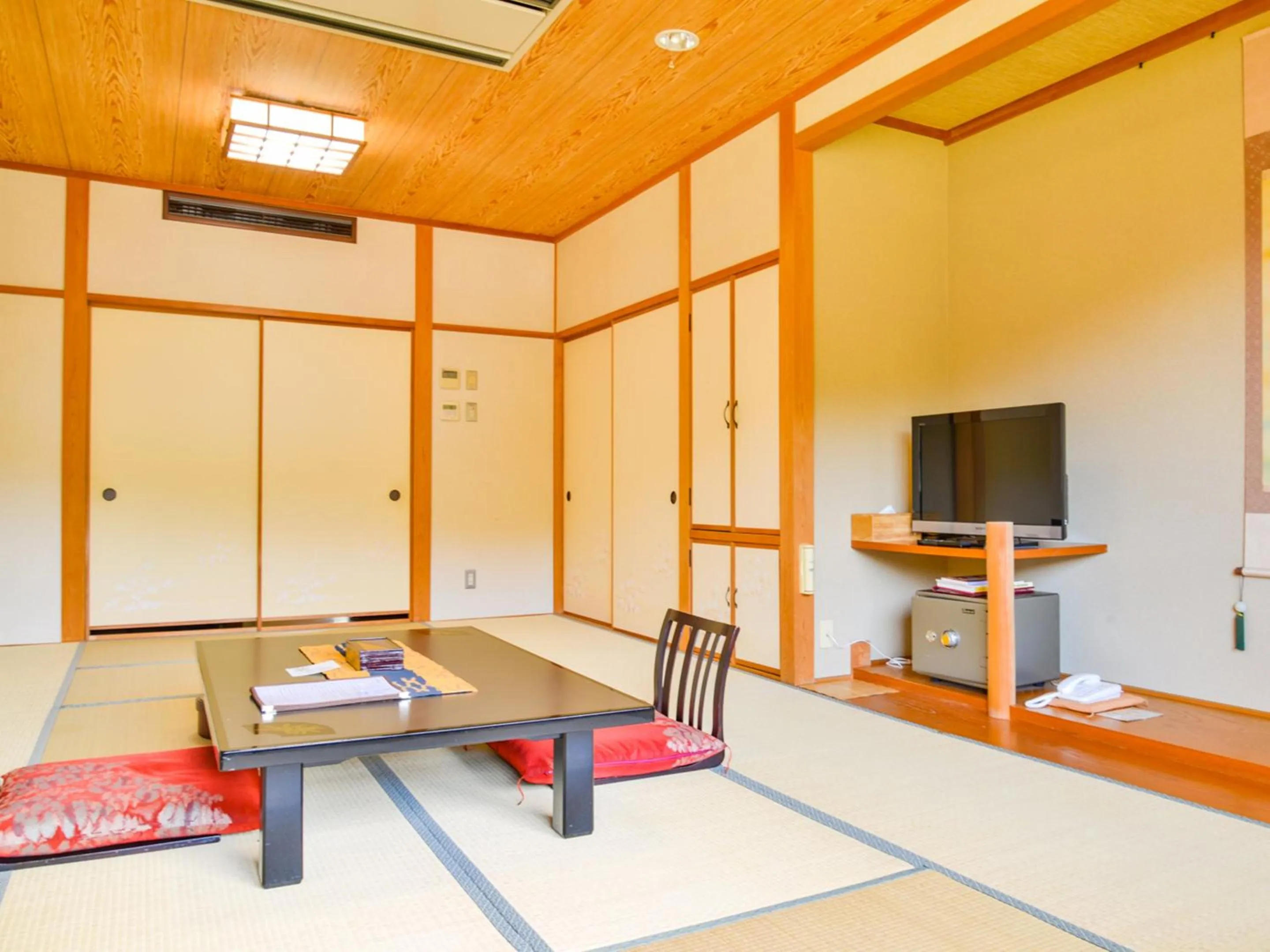 Photo of the whole room in Fudouonsen Sawaya