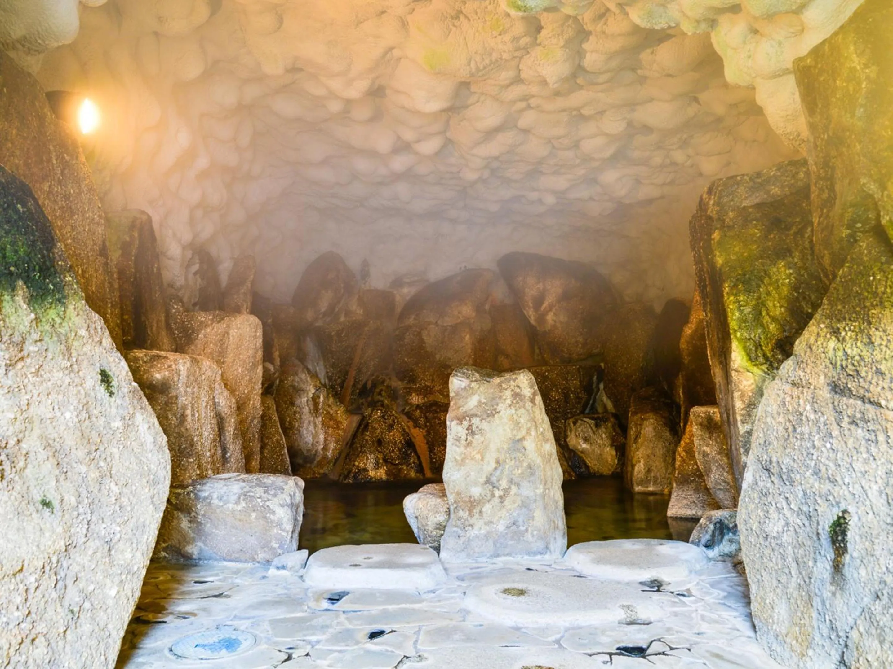 Hot Spring Bath in Fudouonsen Sawaya