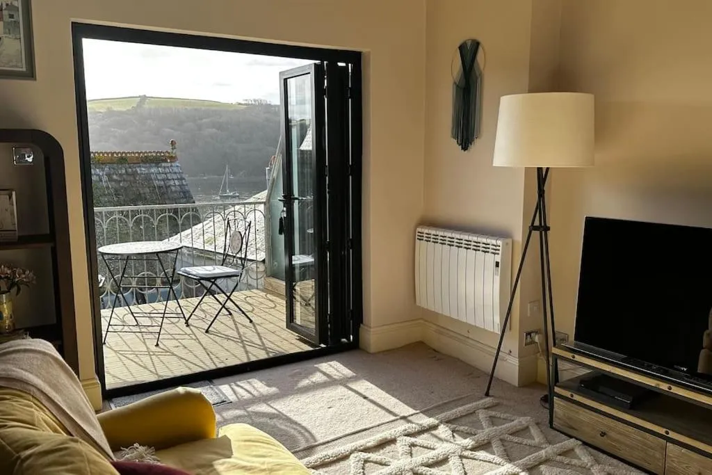 The Captain’s 4 Bed Penthouse