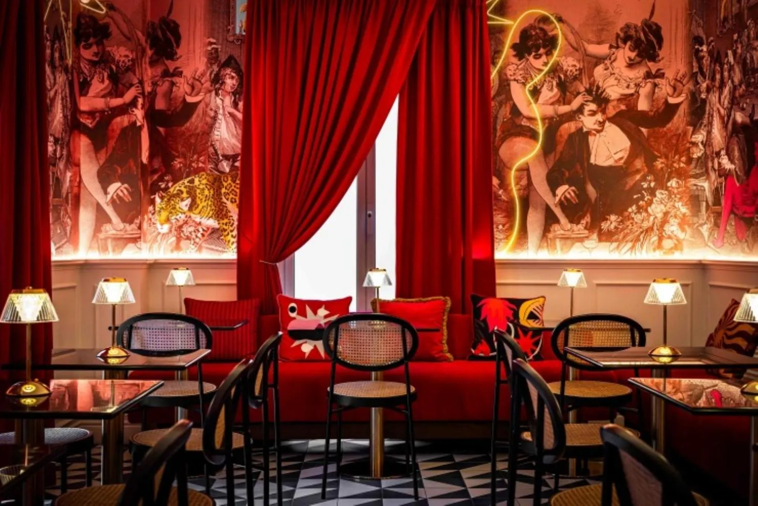 Lounge or bar in Upon Angels - Adults Only