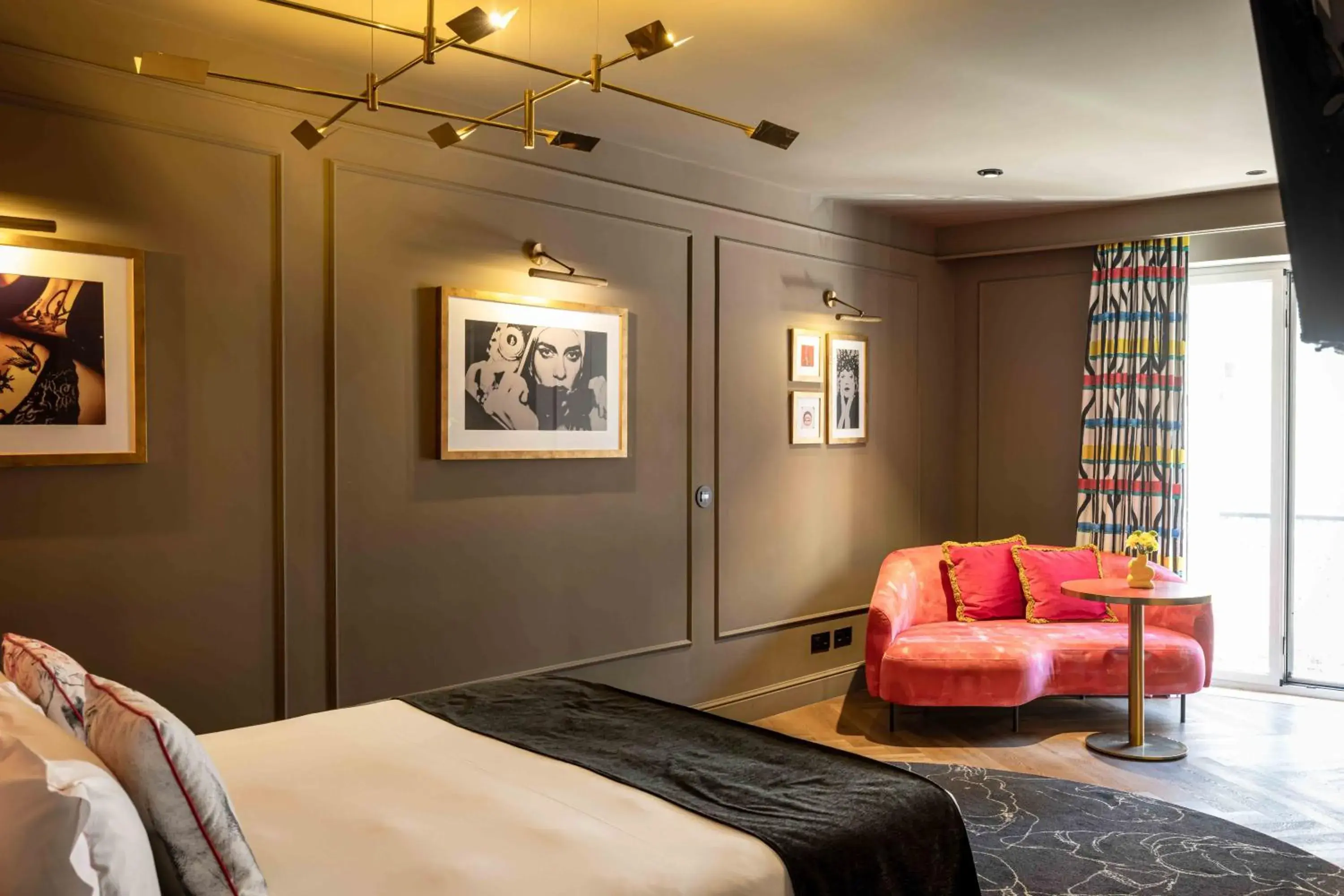 Decorative detail, Bed in Upon Angels - Adults Only Decorative detail, Bed in Upon Angels - Adults Only