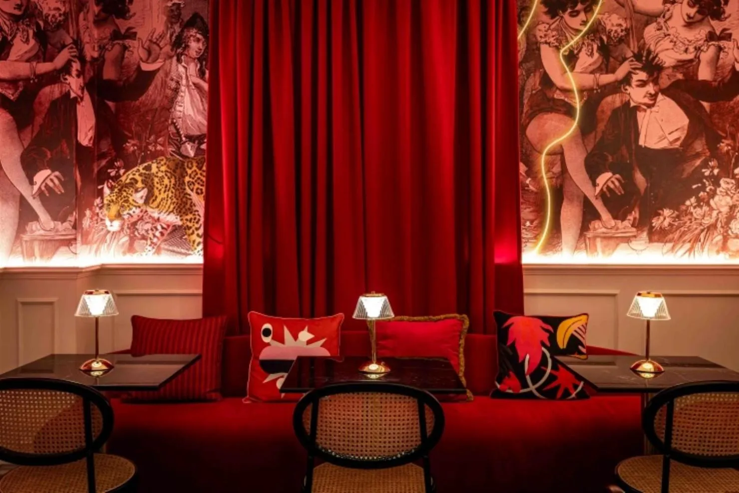 Lounge or bar in Upon Angels - Adults Only