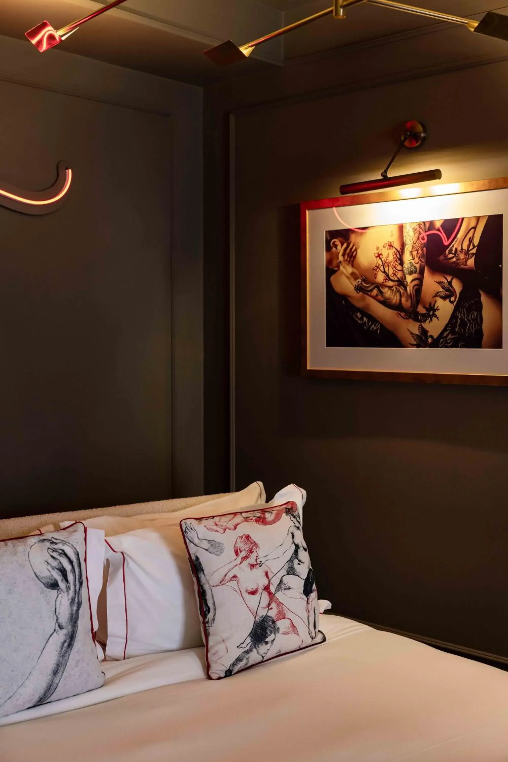 Bed in Upon Angels - Adults Only Bed in Upon Angels - Adults Only