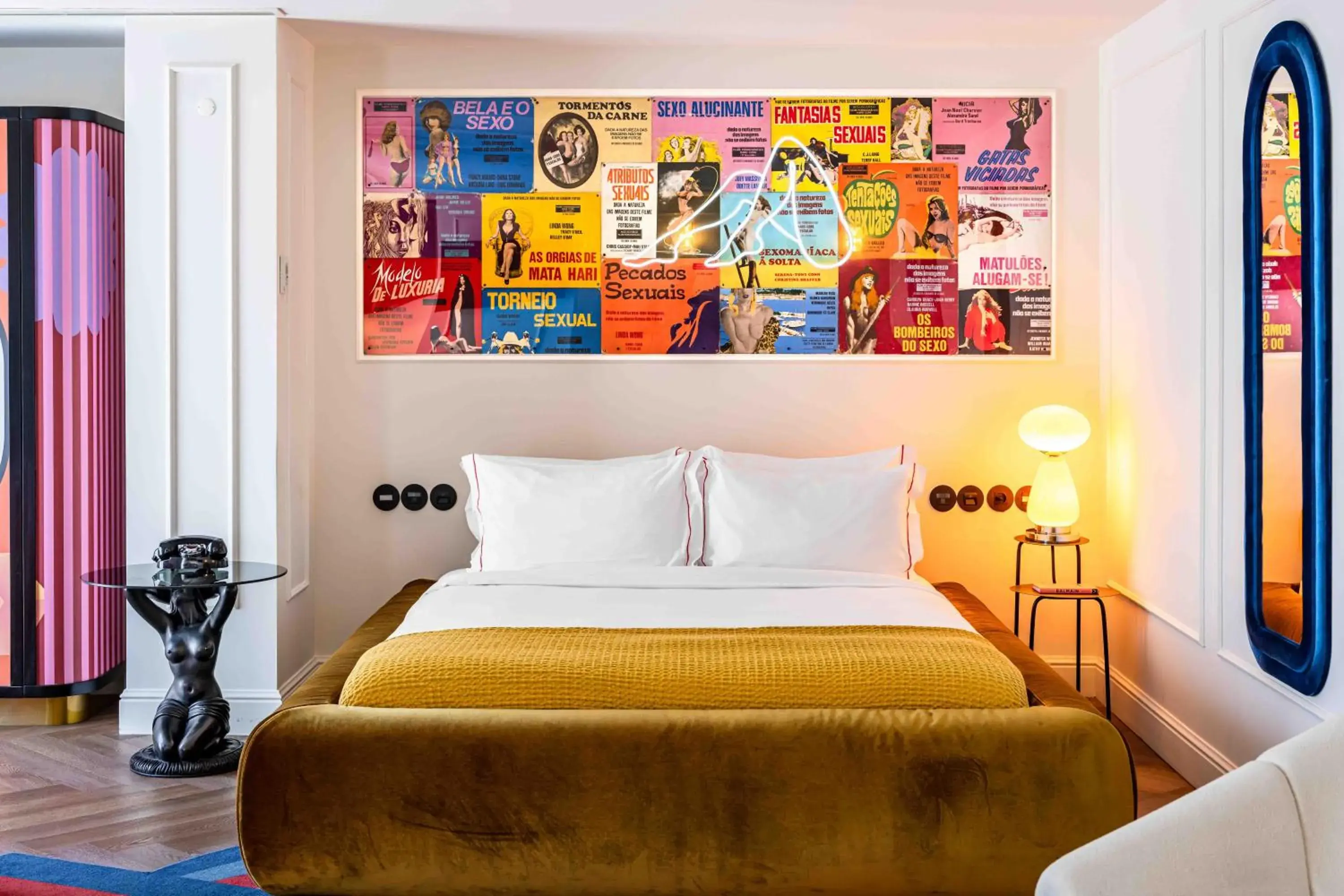 Bedroom, Bed in Upon Angels - Adults Only Bedroom, Bed in Upon Angels - Adults Only