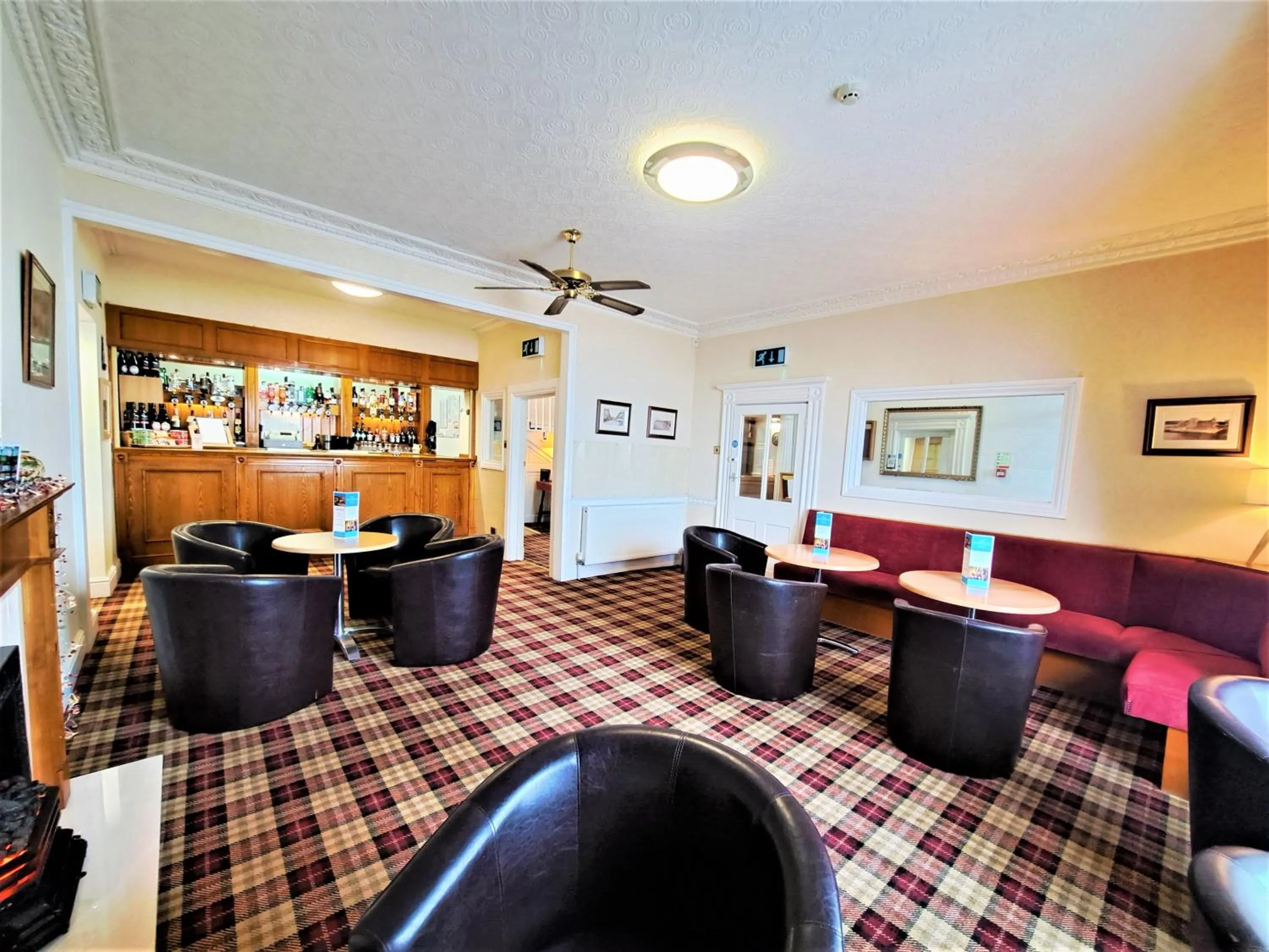 Lounge or bar in Richmond Hotel