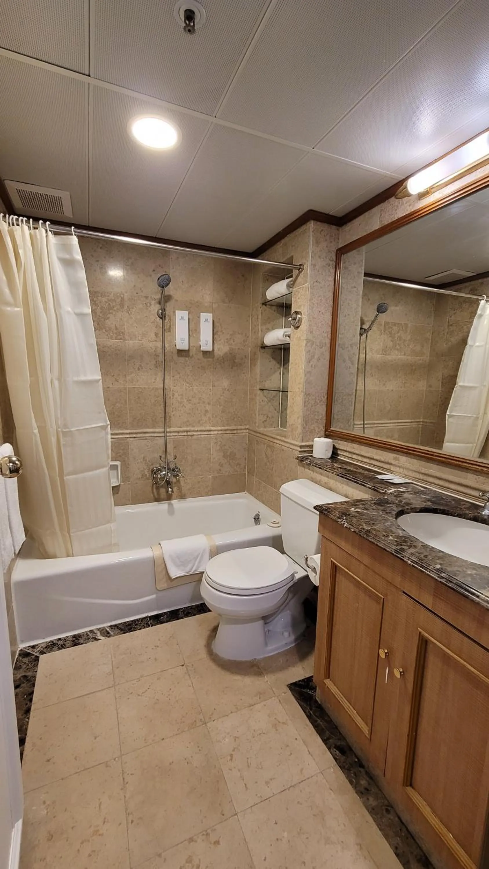 Bathroom in Grand Bay View Hotel