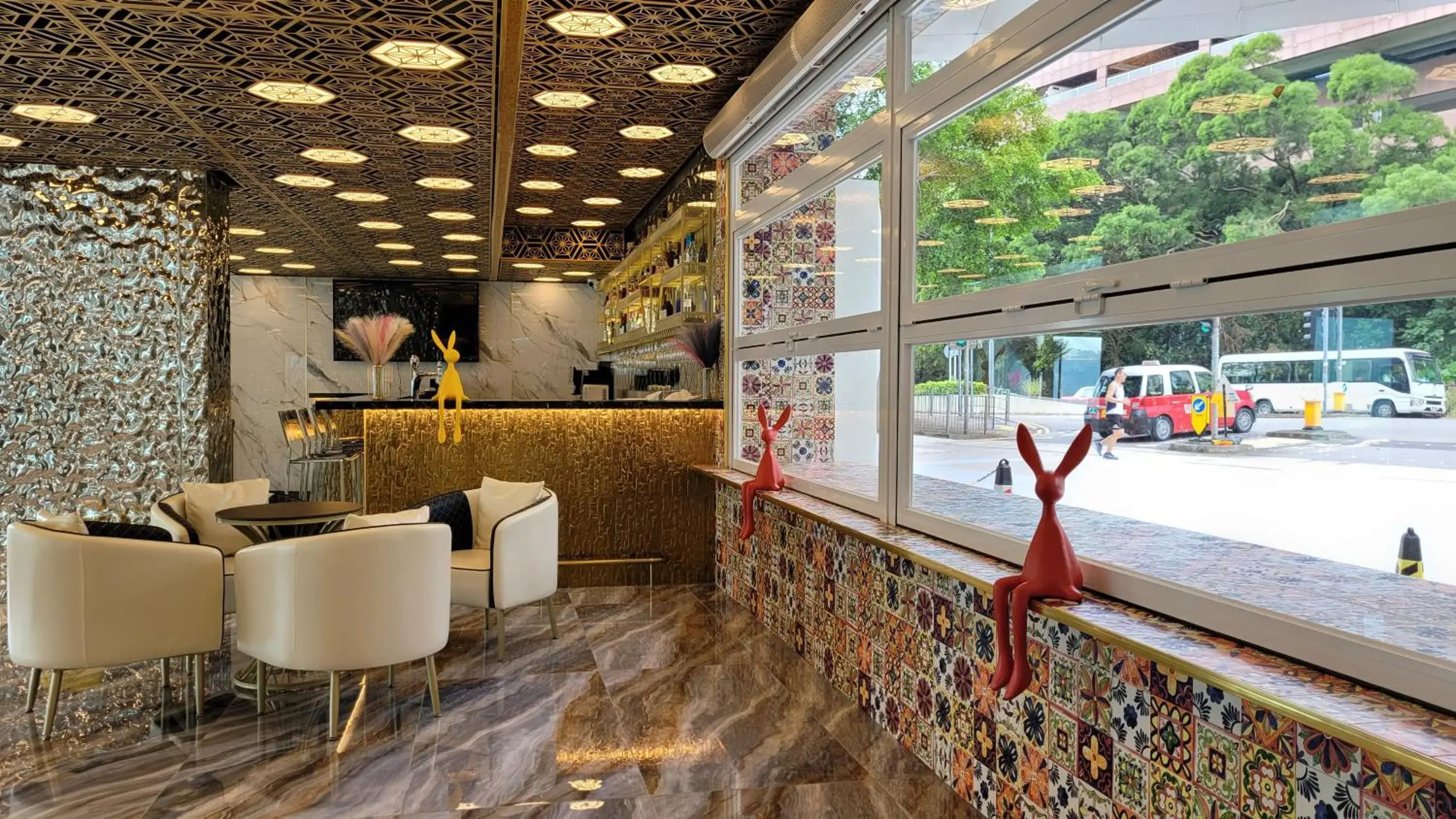 Lounge or bar in Grand Bay View Hotel Lounge or bar in Grand Bay View Hotel