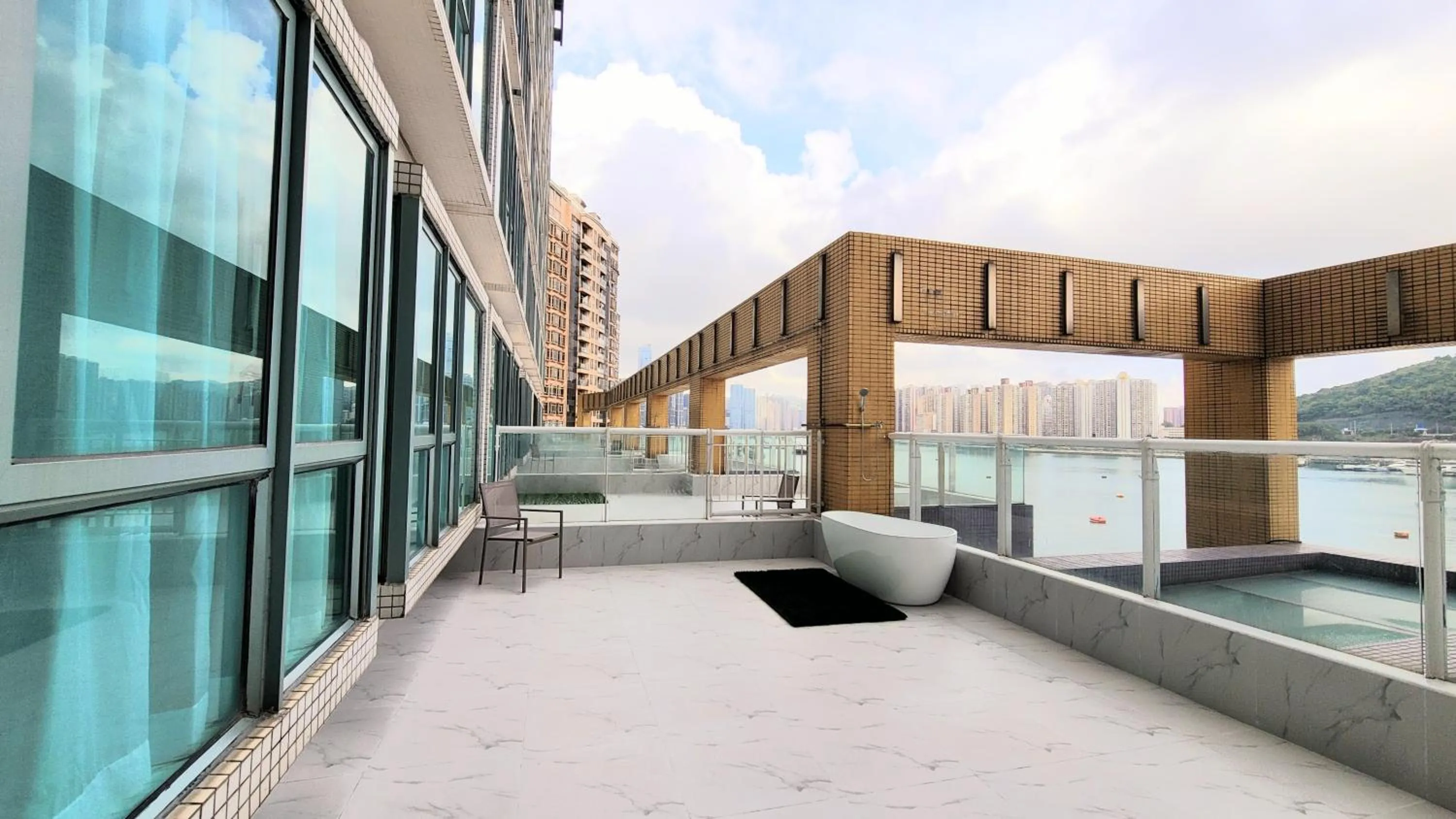 Balcony/Terrace in Grand Bay View Hotel