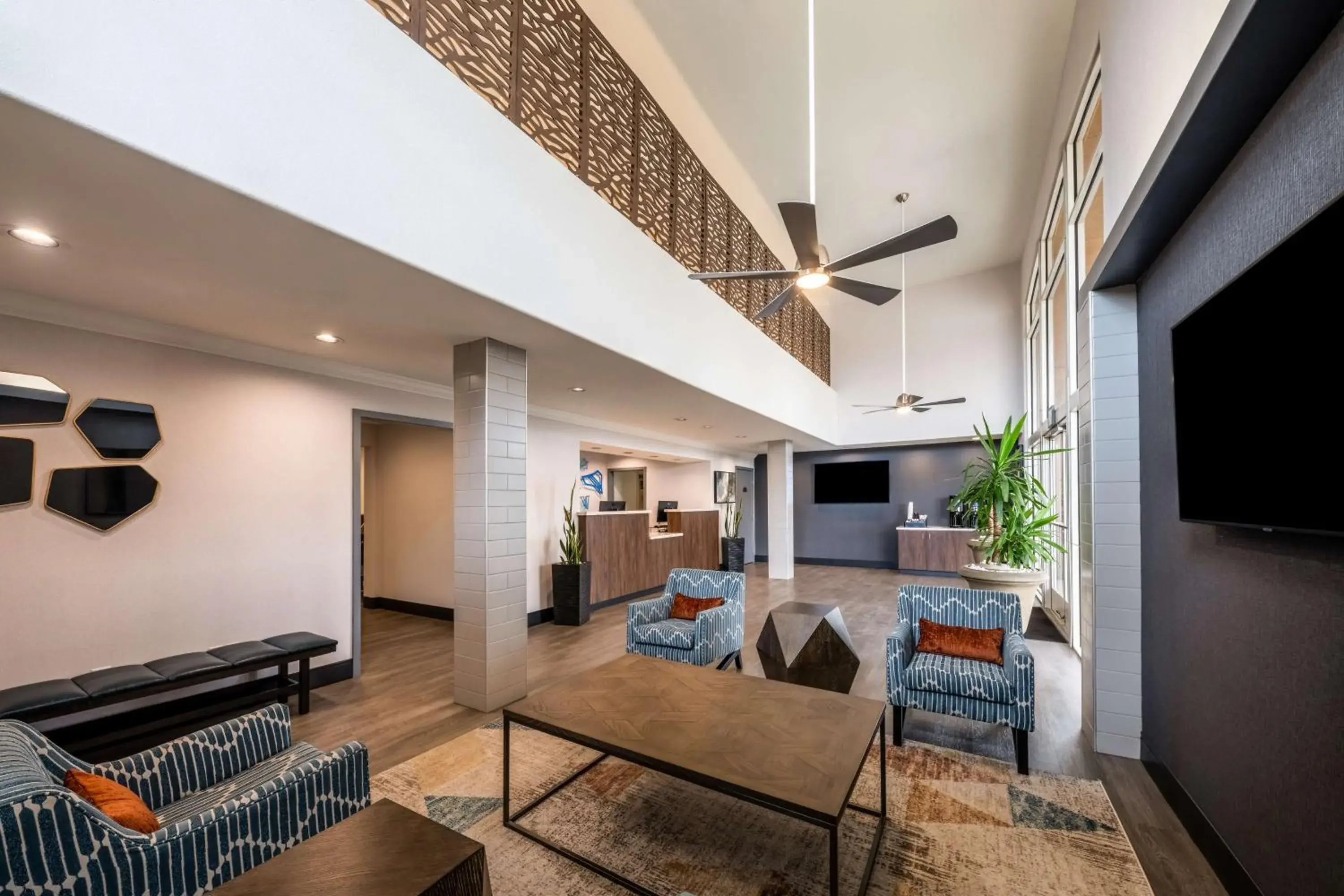 Lobby or reception in Best Western Inn & Suites Lemoore Lobby or reception in Best Western Inn & Suites Lemoore