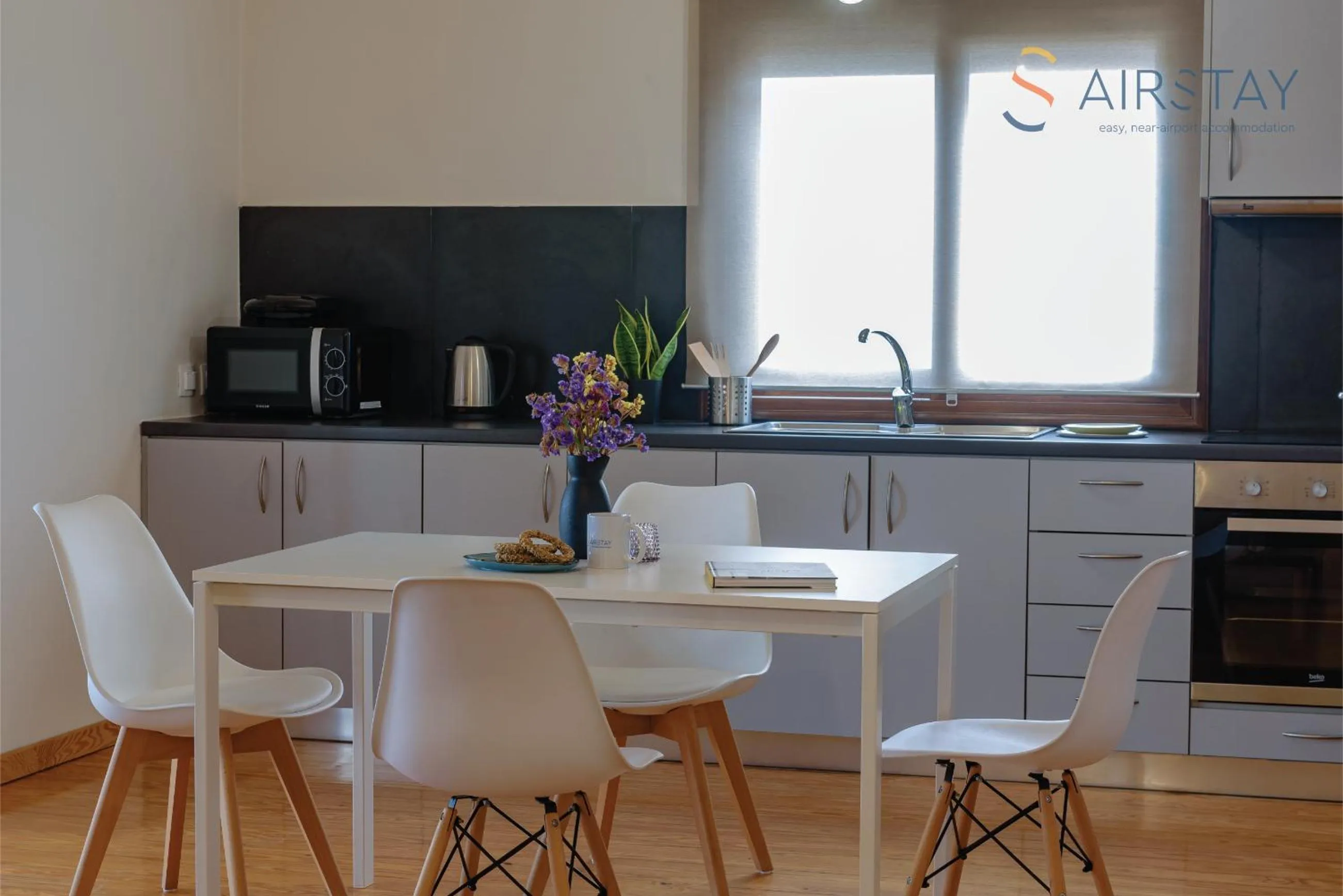 Dining area in Ryze Apartments Airport by Airstay