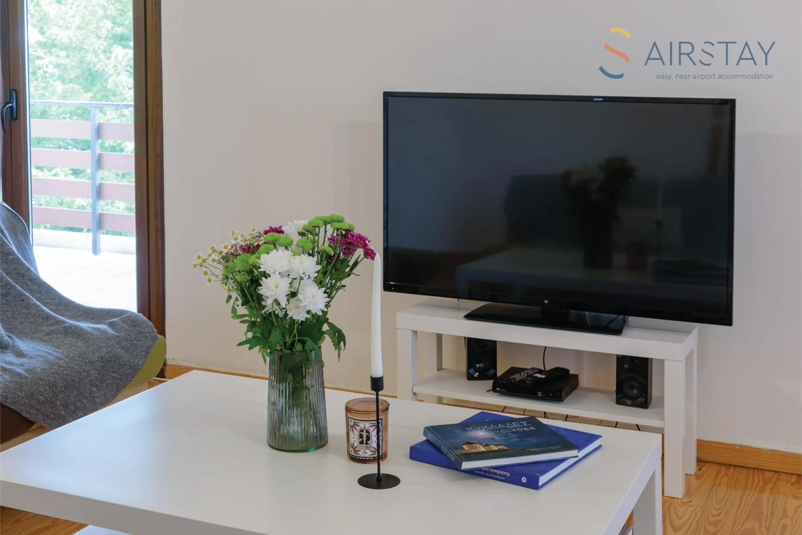 TV and multimedia in Ryze Apartments Airport by Airstay