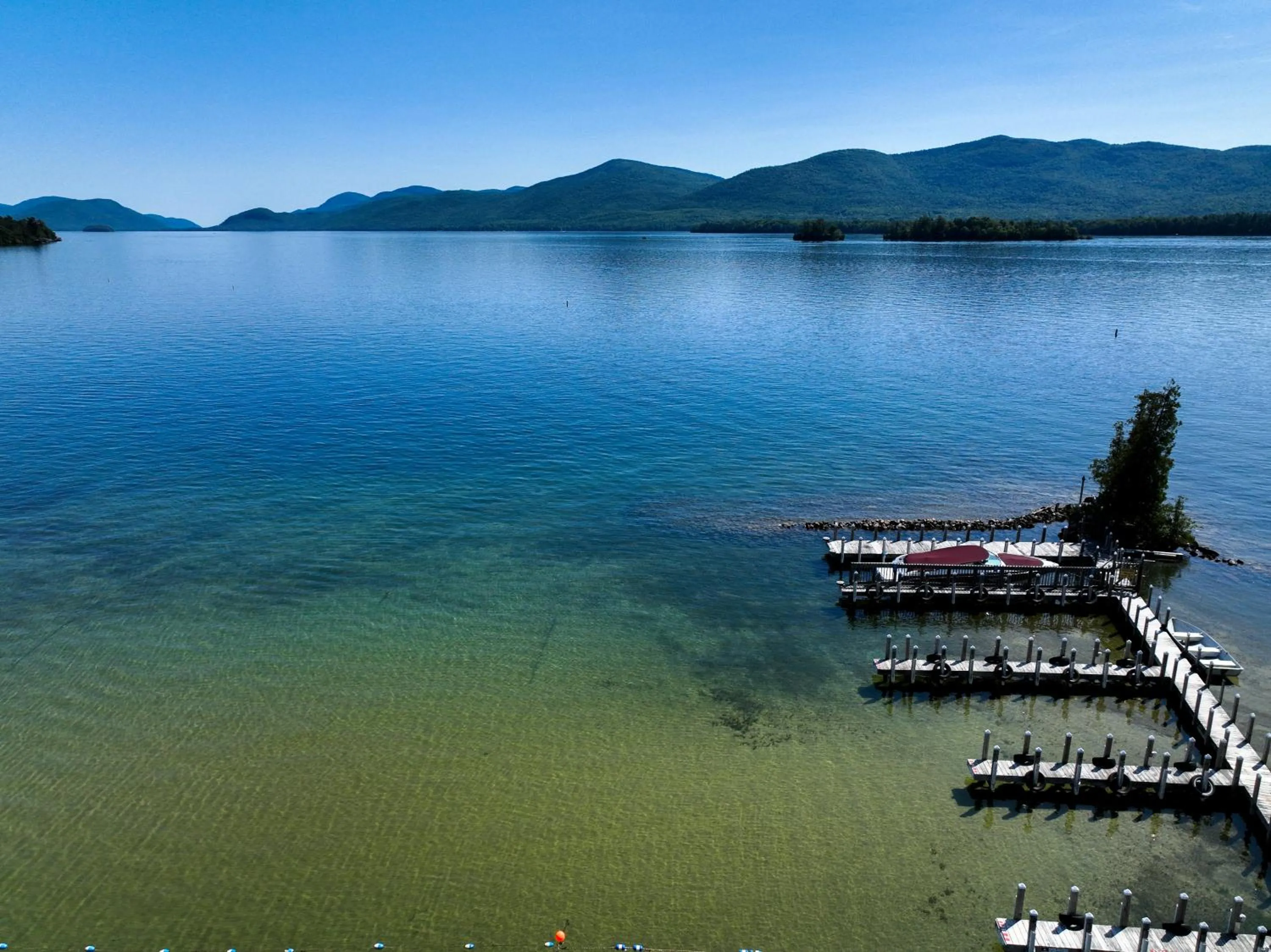 Lake George Diamond Cove Cottages, Cabins, & Hotel