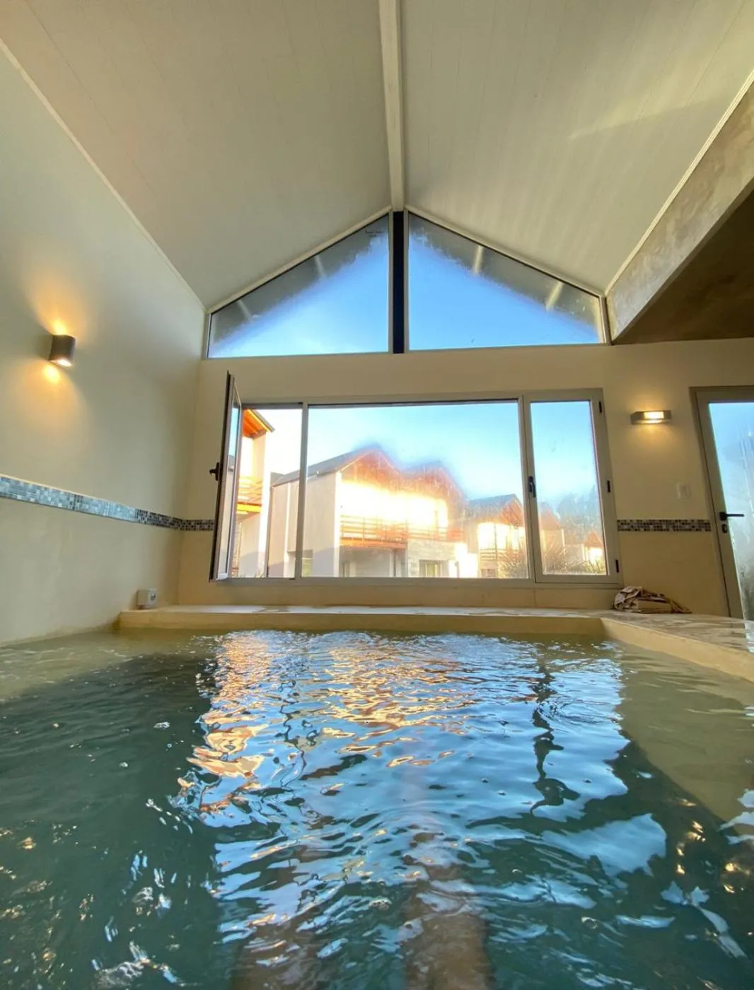 Swimming pool in Posada y spa Las Golondrinas