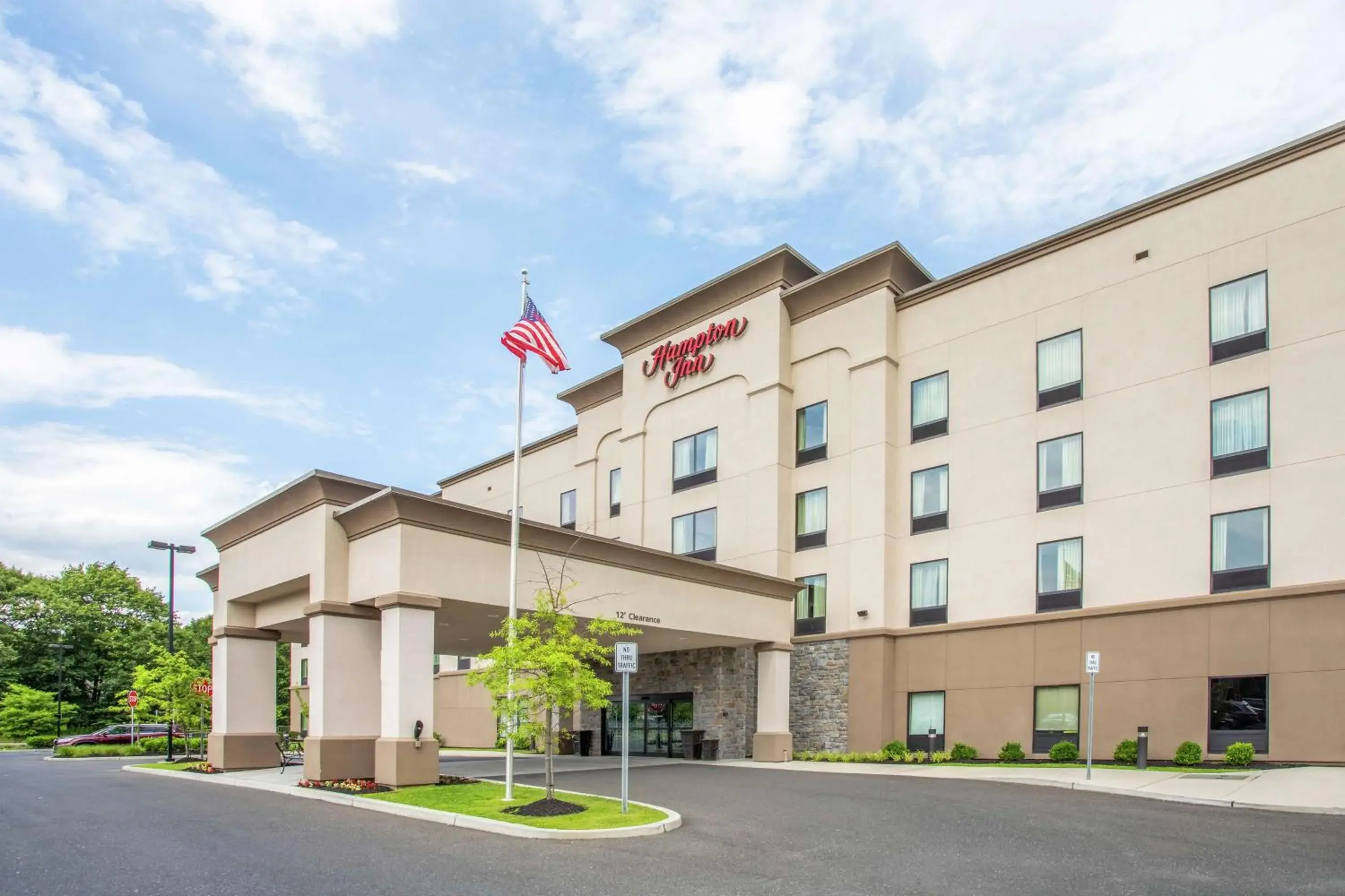 Property building in Hampton Inn Philadelphia/Voorhees Property building in Hampton Inn Philadelphia/Voorhees