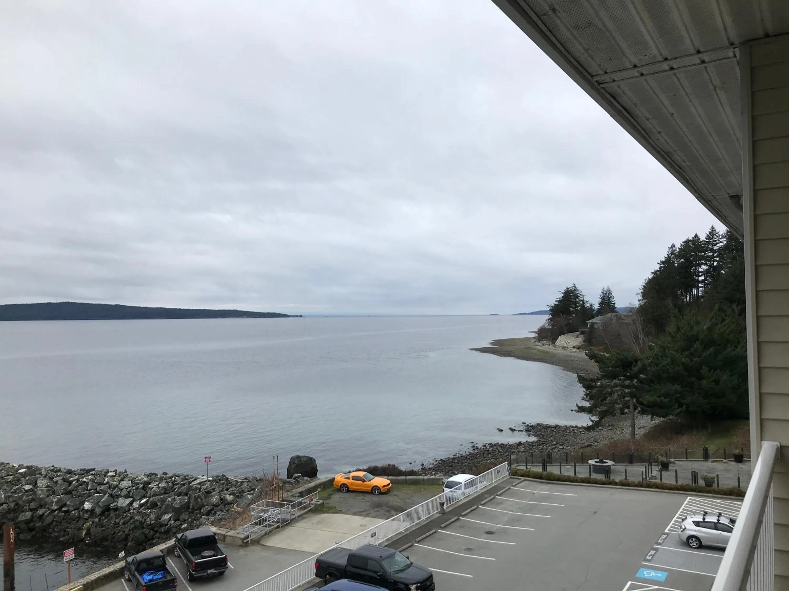 Natural landscape in Beach Gardens Resort and Marina