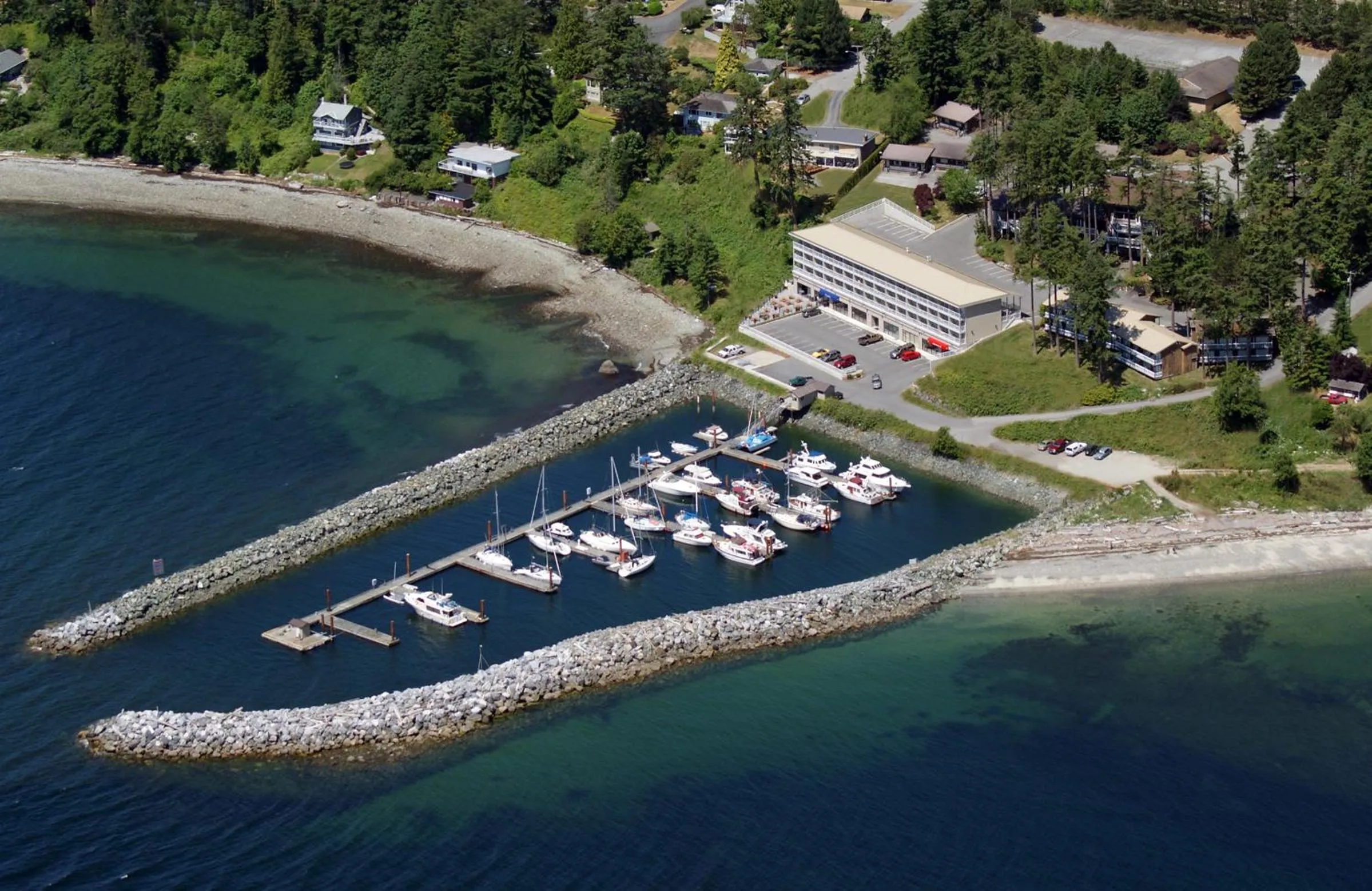 Bird's eye view in Beach Gardens Resort and Marina