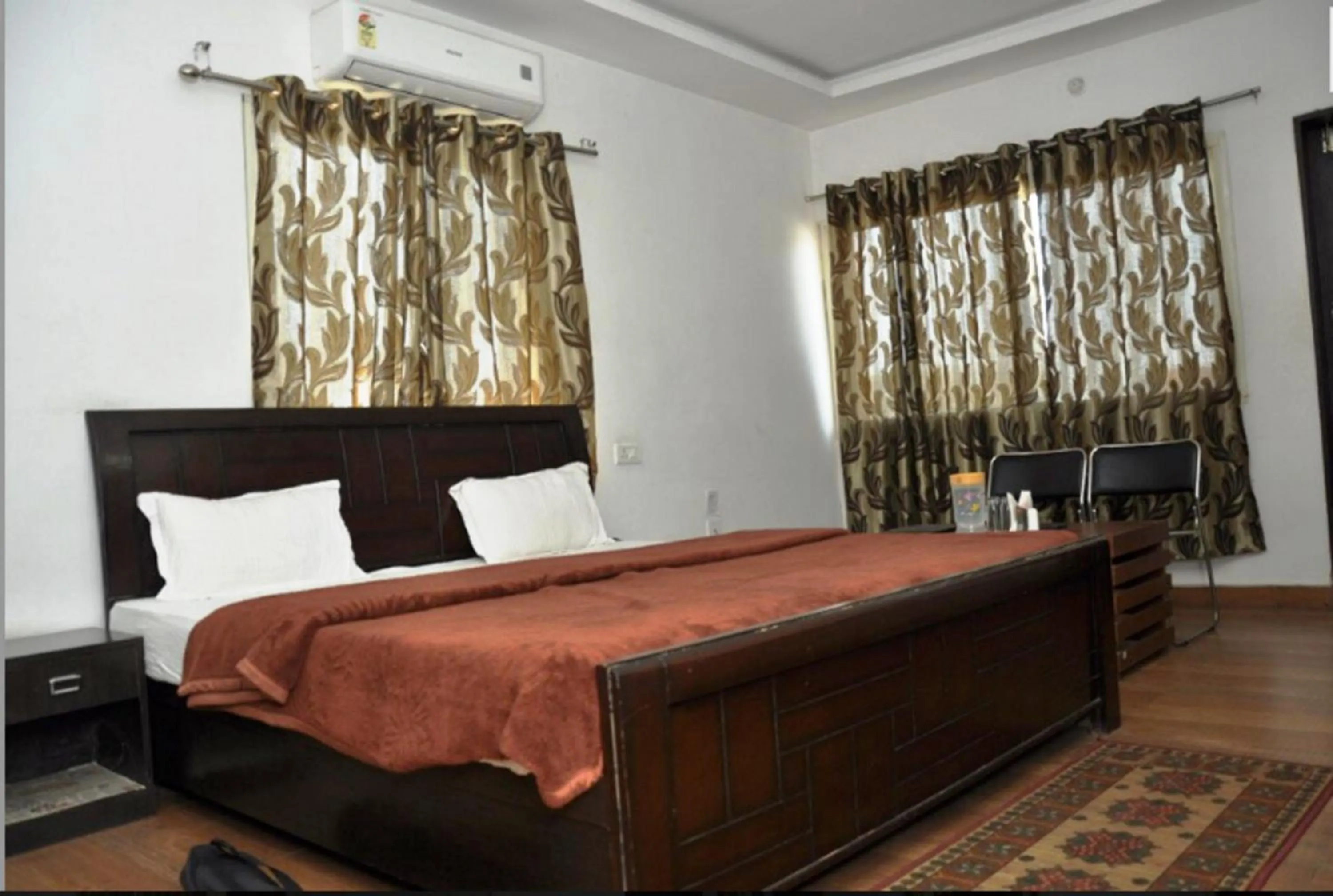 Bed in Hotel Udika Palace