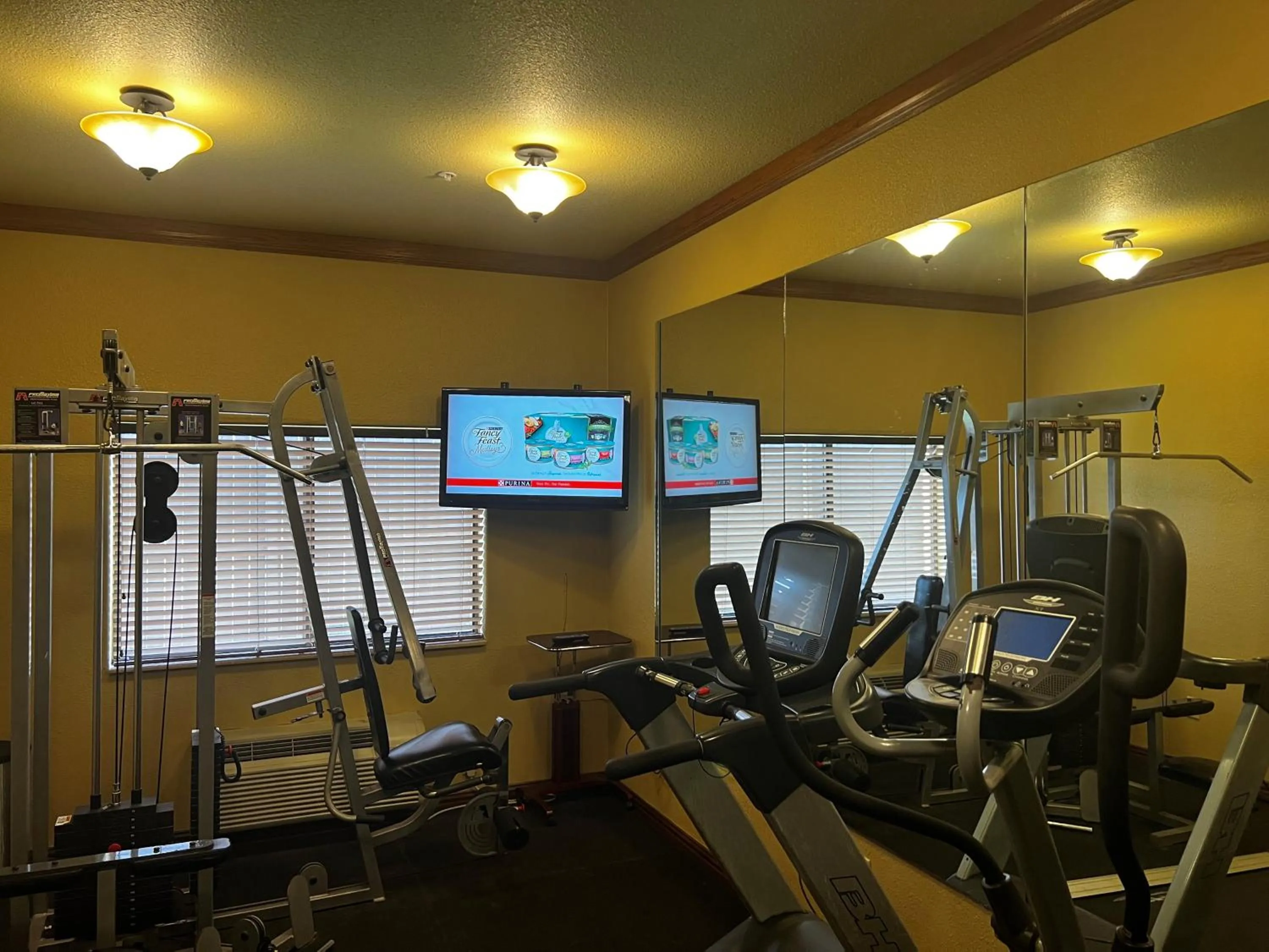 Fitness centre/facilities in Baymont by Wyndham Cuero